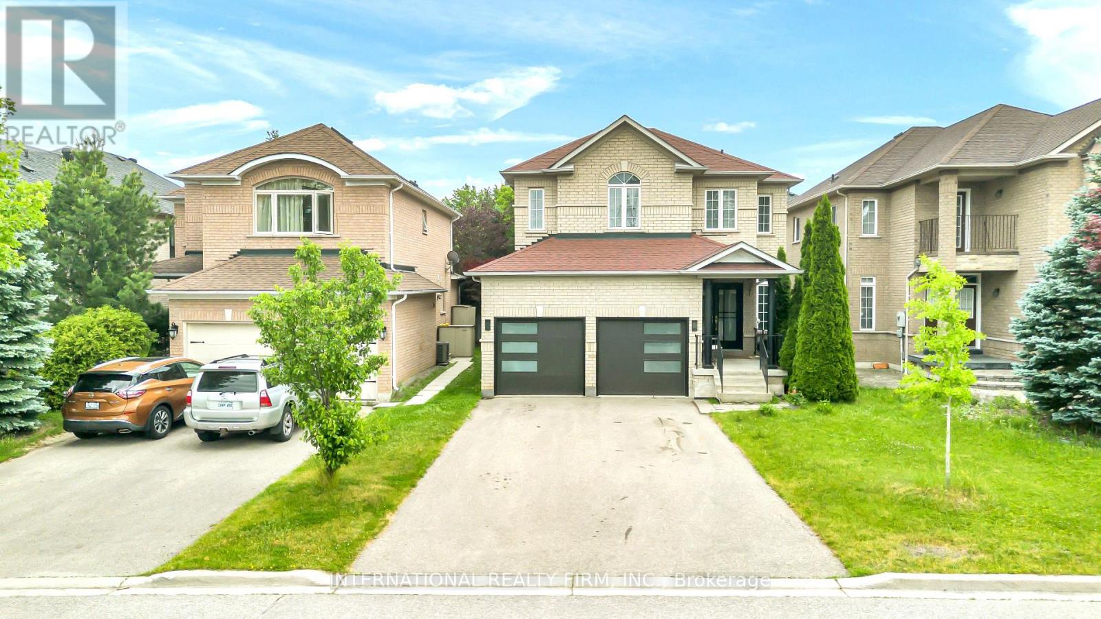 45 Naughton Drive, Richmond Hill, Ontario  L4C 0R2 - Photo 2 - N13430326