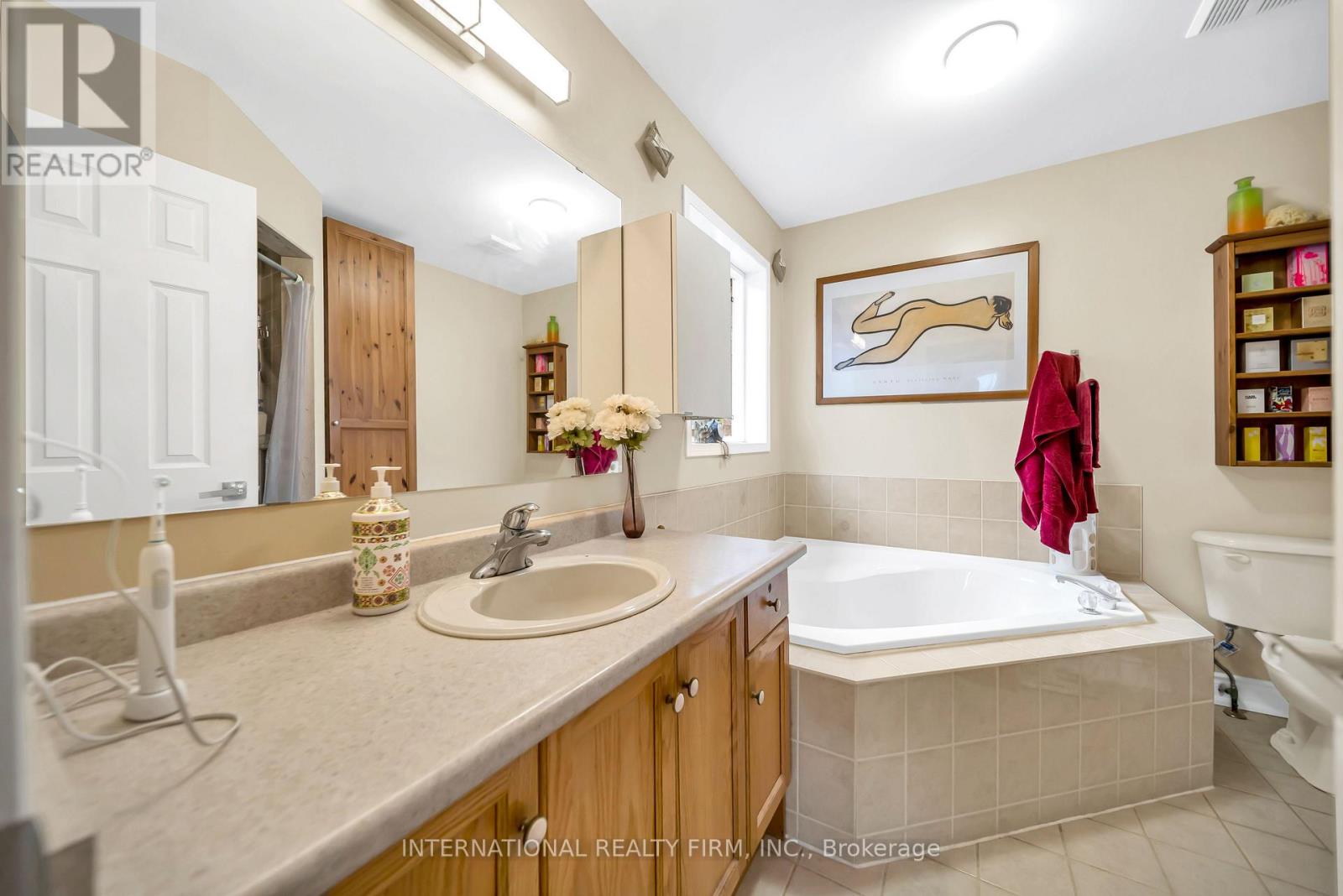 45 Naughton Drive, Richmond Hill, Ontario  L4C 0R2 - Photo 33 - N13430326