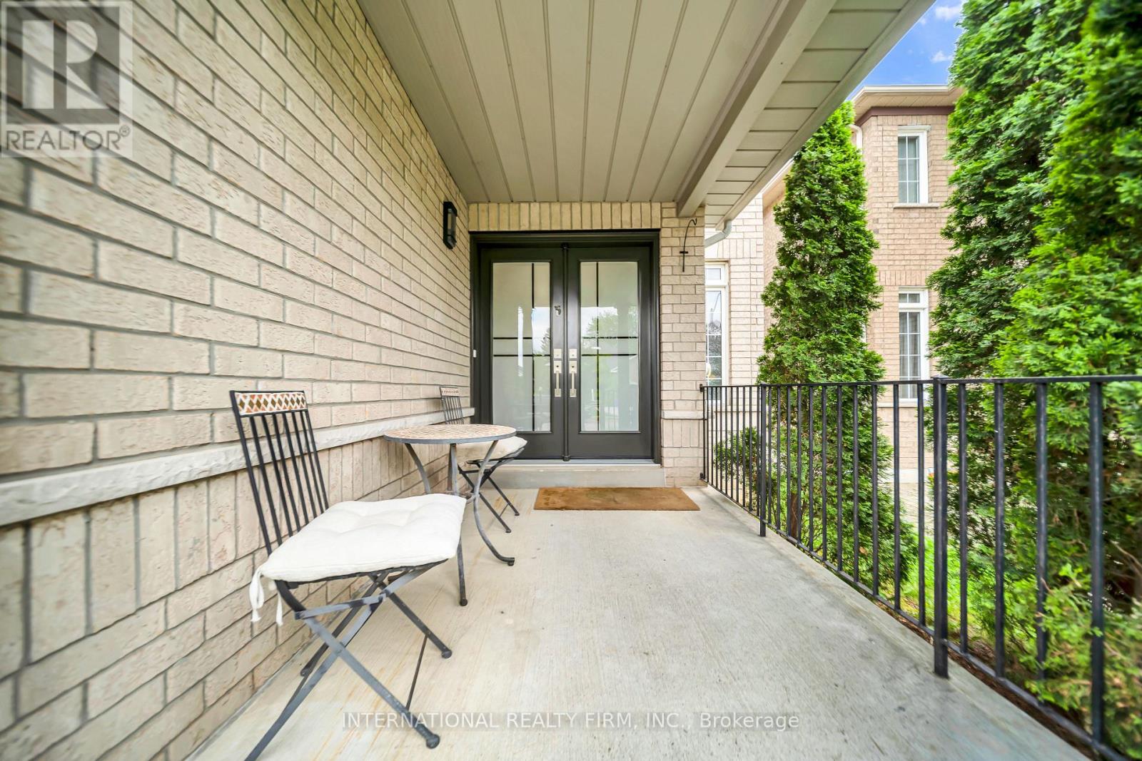 45 Naughton Drive, Richmond Hill, Ontario  L4C 0R2 - Photo 6 - N13430326
