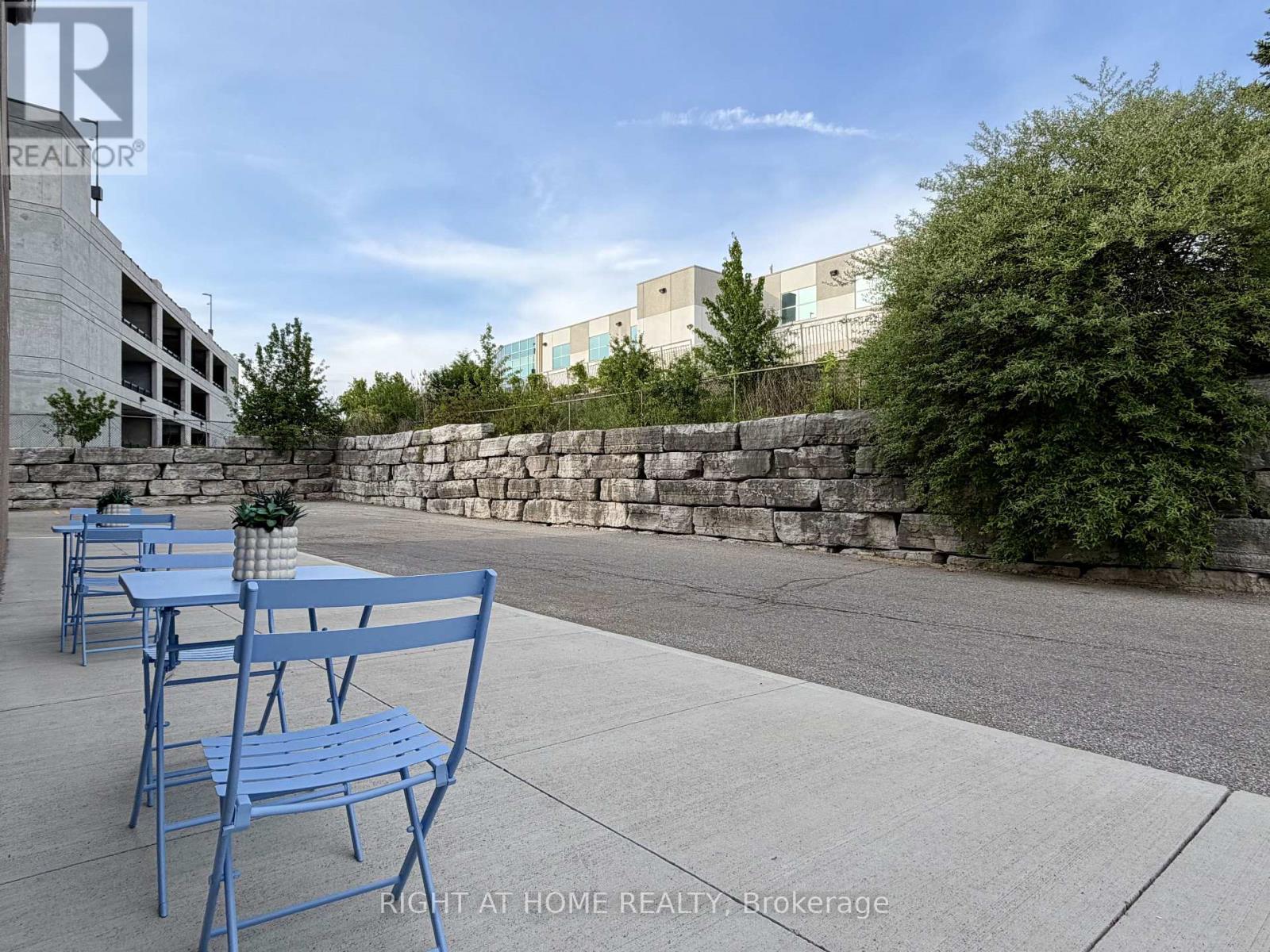 A17 - 1550 16th Avenue, Richmond Hill, Ontario  L4B 3K9 - Photo 6 - N13430386