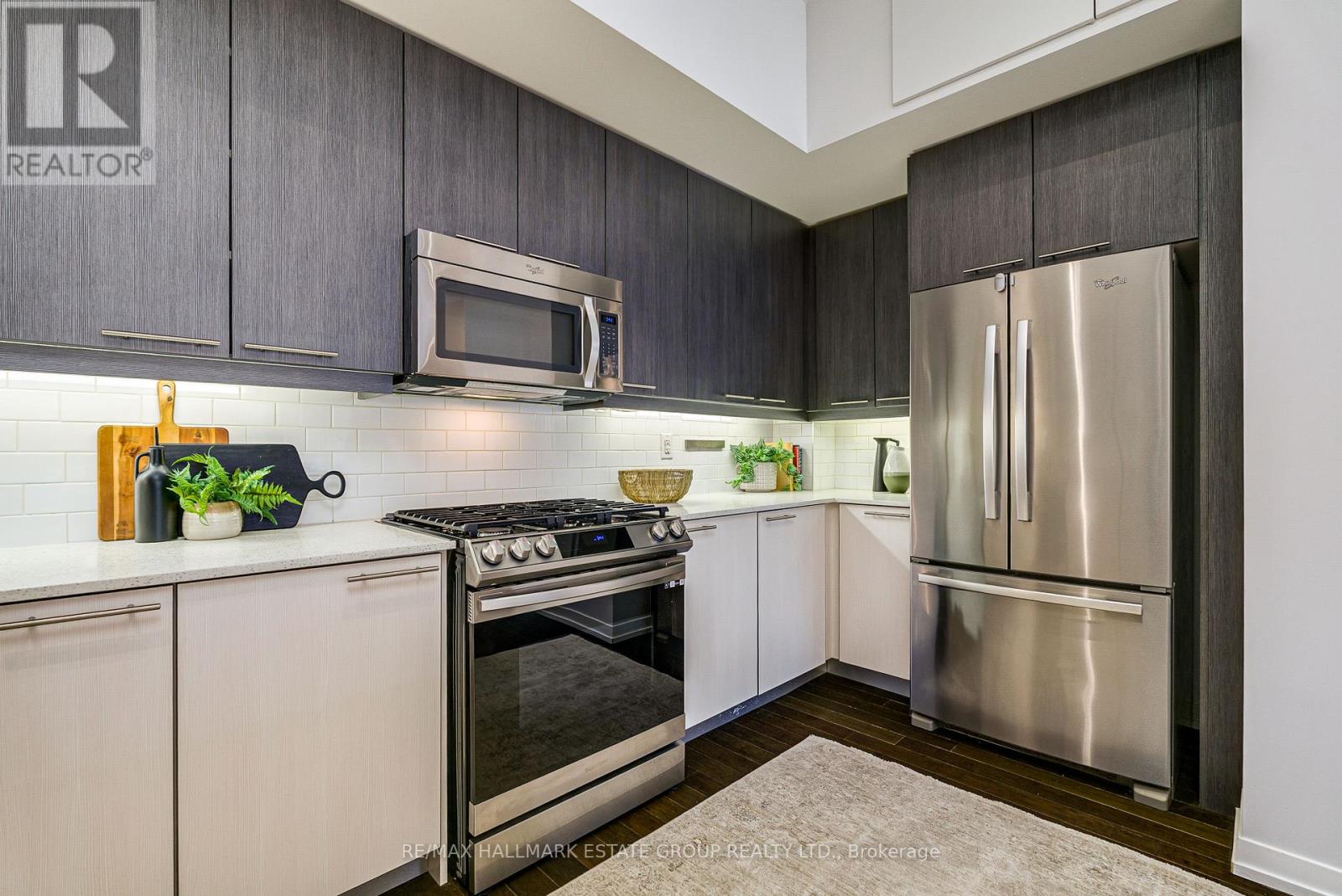 3 - 41 Verral Avenue, Toronto, Ontario  M4M 2R3 - Photo 7 - E13425282