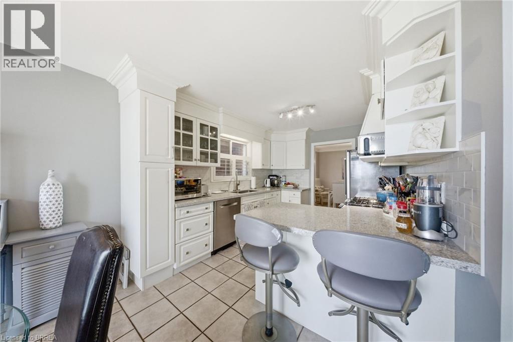23 Edgewater Drive, Stoney Creek, Ontario  L8E 4Z2 - Photo 13 - 40837664
