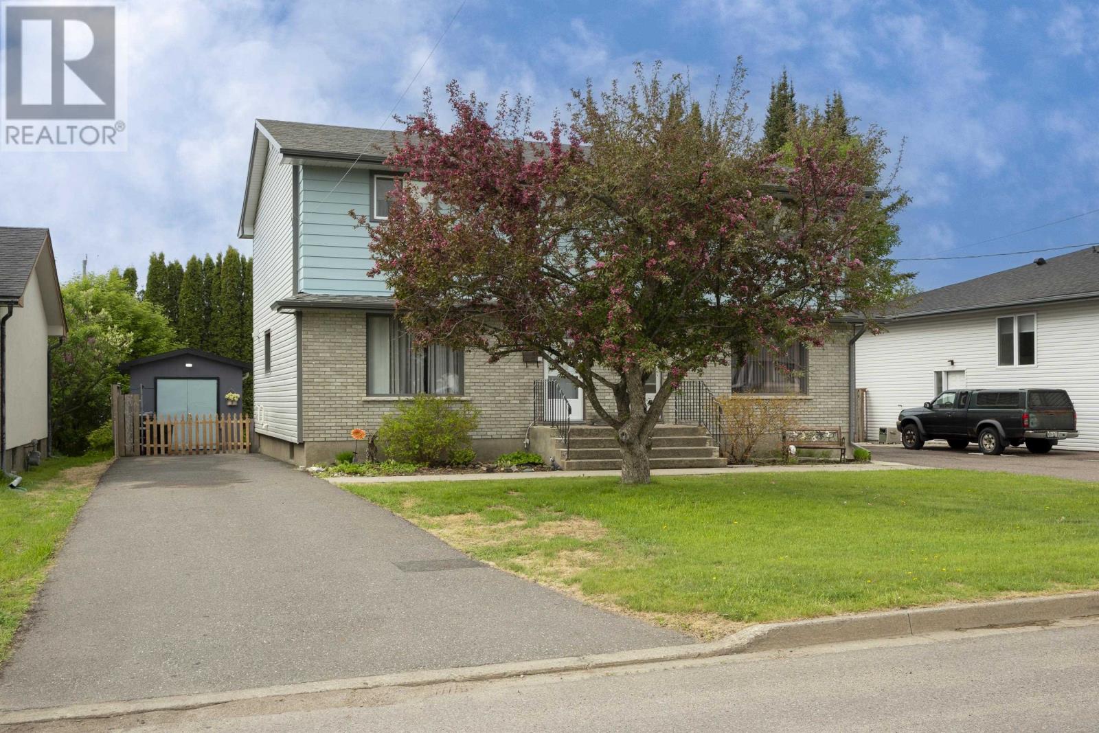 821 Michigan Ave, Thunder Bay, Ontario  P7A 6K5 - Photo 44 - TB2601456