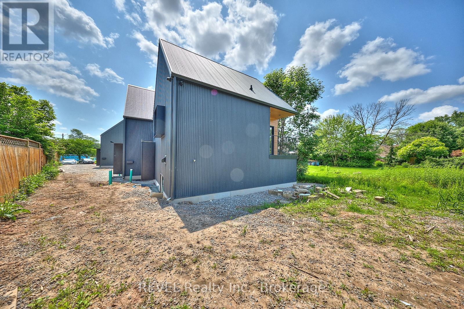 Unit 3 - 5361 Valley Way, Niagara Falls (Cherrywood), Ontario  L2E 1X5 - Photo 2 - X13430846