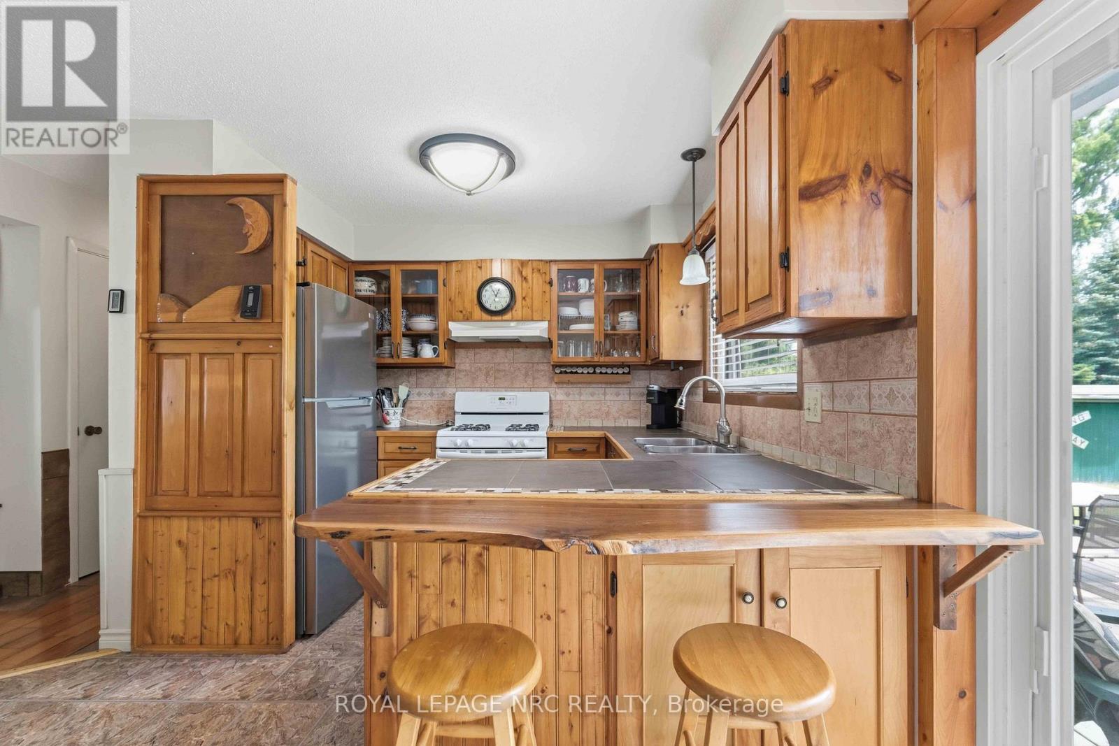 2518 Coral Avenue, Fort Erie, Ontario  L0S 1S0 - Photo 12 - X13430860