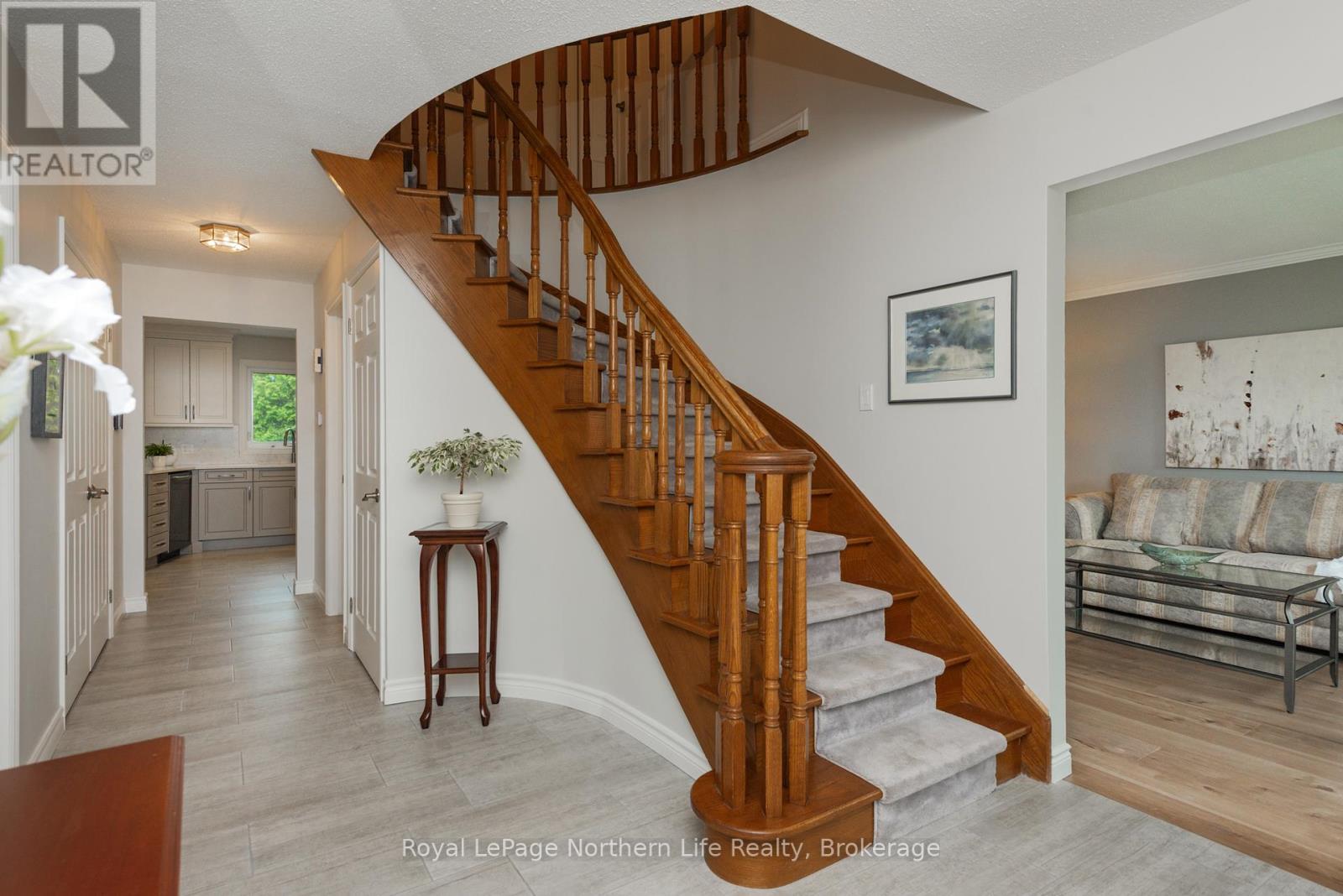6 Robinhood Court, North Bay, Ontario  P1C 1L6 - Photo 6 - X13430756