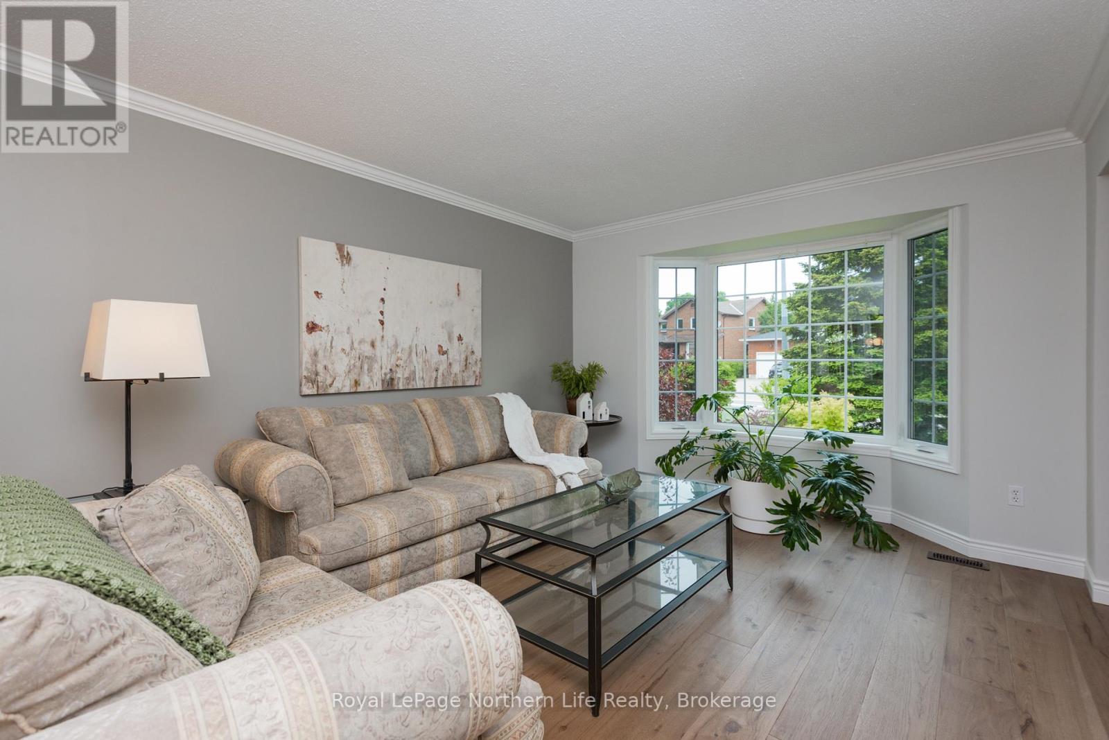 6 Robinhood Court, North Bay, Ontario  P1C 1L6 - Photo 8 - X13430756