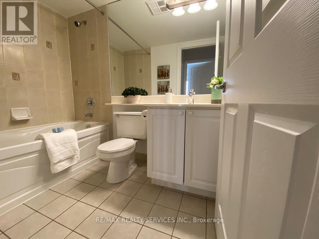 718 - 3880 Duke Of York Boulevard, Mississauga, Ontario  L5B 4M7 - Photo 9 - W13430308