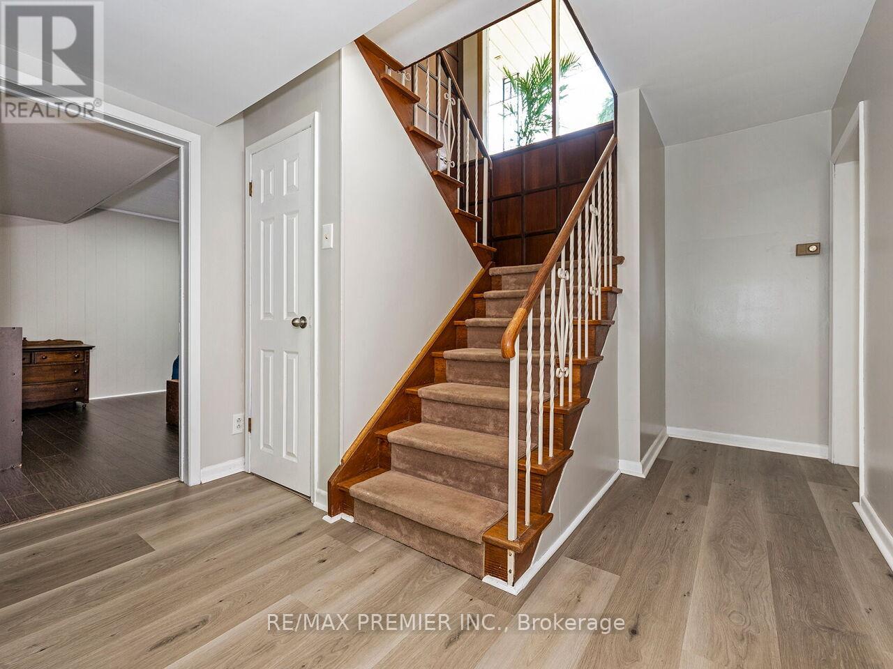 41 Florida Crescent, Toronto, Ontario  M9M 1P4 - Photo 20 - W13430318