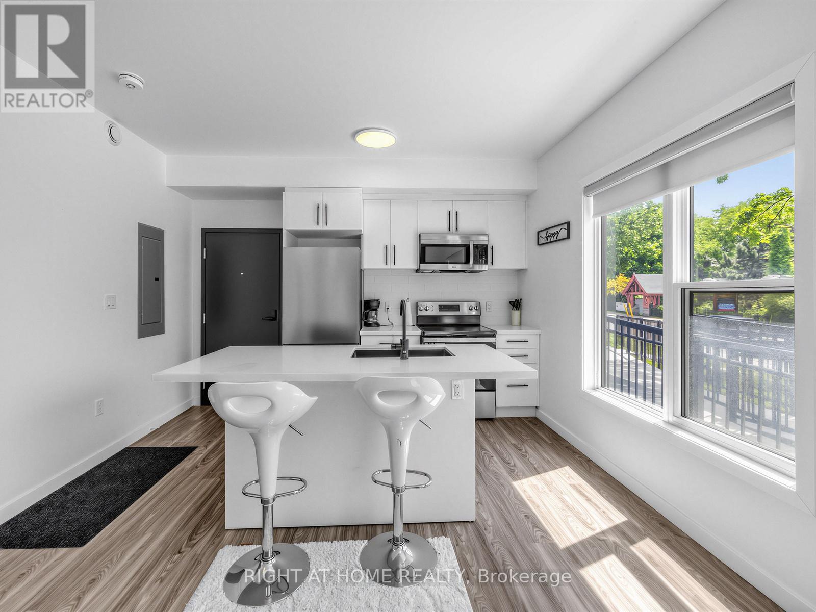#5 - 148 Glenlake Avenue, Toronto, Ontario  M6P 1E7 - Photo 10 - W13430388