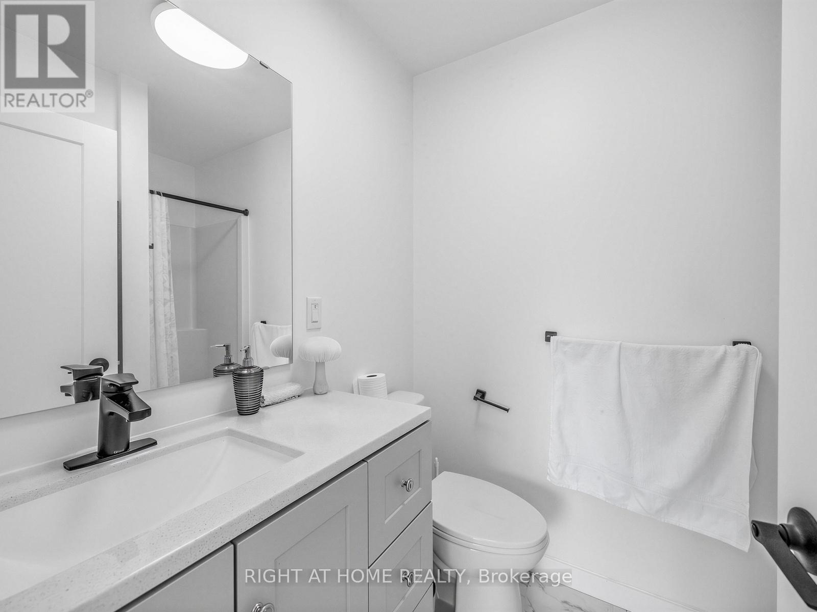 #5 - 148 Glenlake Avenue, Toronto, Ontario  M6P 1E7 - Photo 16 - W13430388