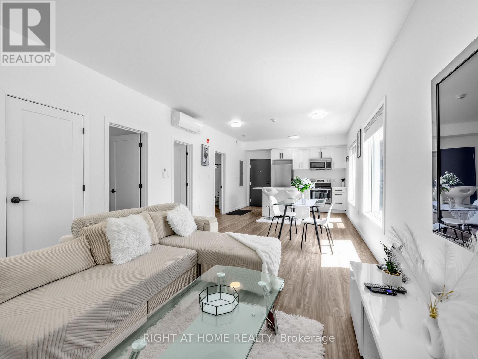 #5 - 148 Glenlake Avenue, Toronto, Ontario  M6P 1E7 - Photo 6 - W13430388