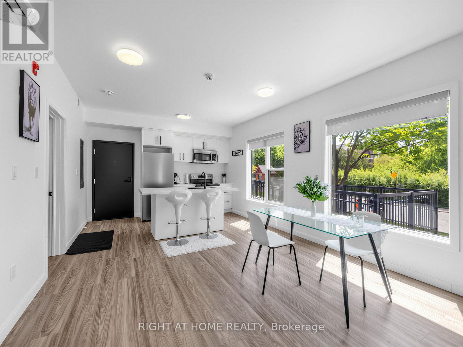 #5 - 148 Glenlake Avenue, Toronto, Ontario  M6P 1E7 - Photo 7 - W13430388