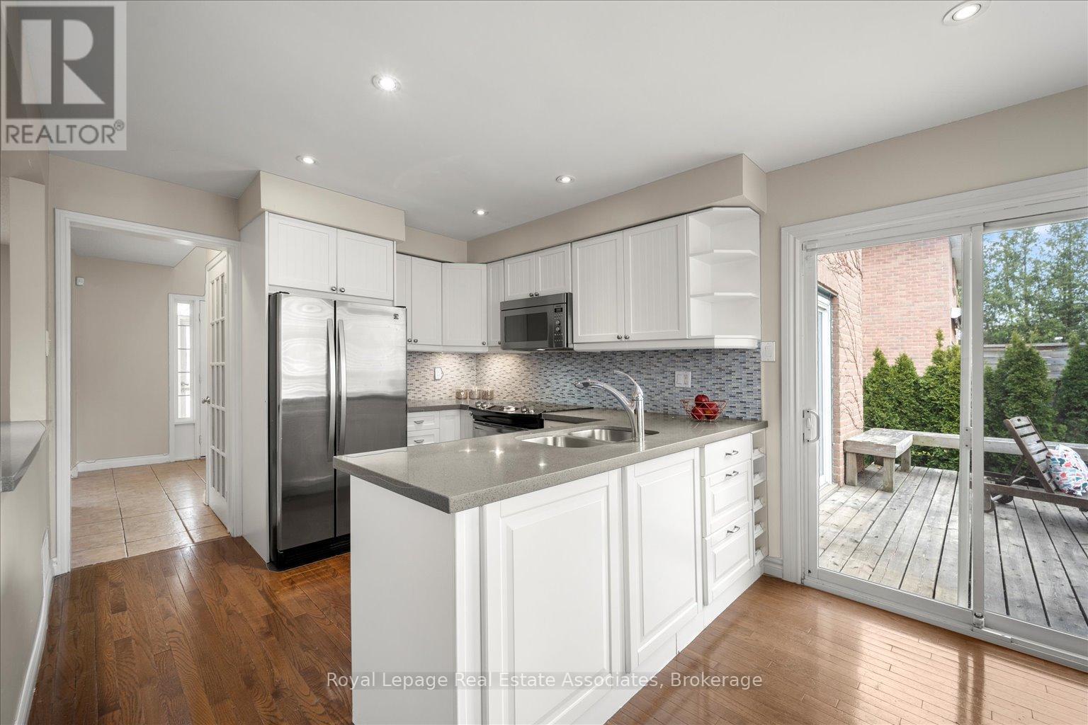 438 Claremont Crescent, Oakville, Ontario  L6J 6K1 - Photo 15 - W13430404