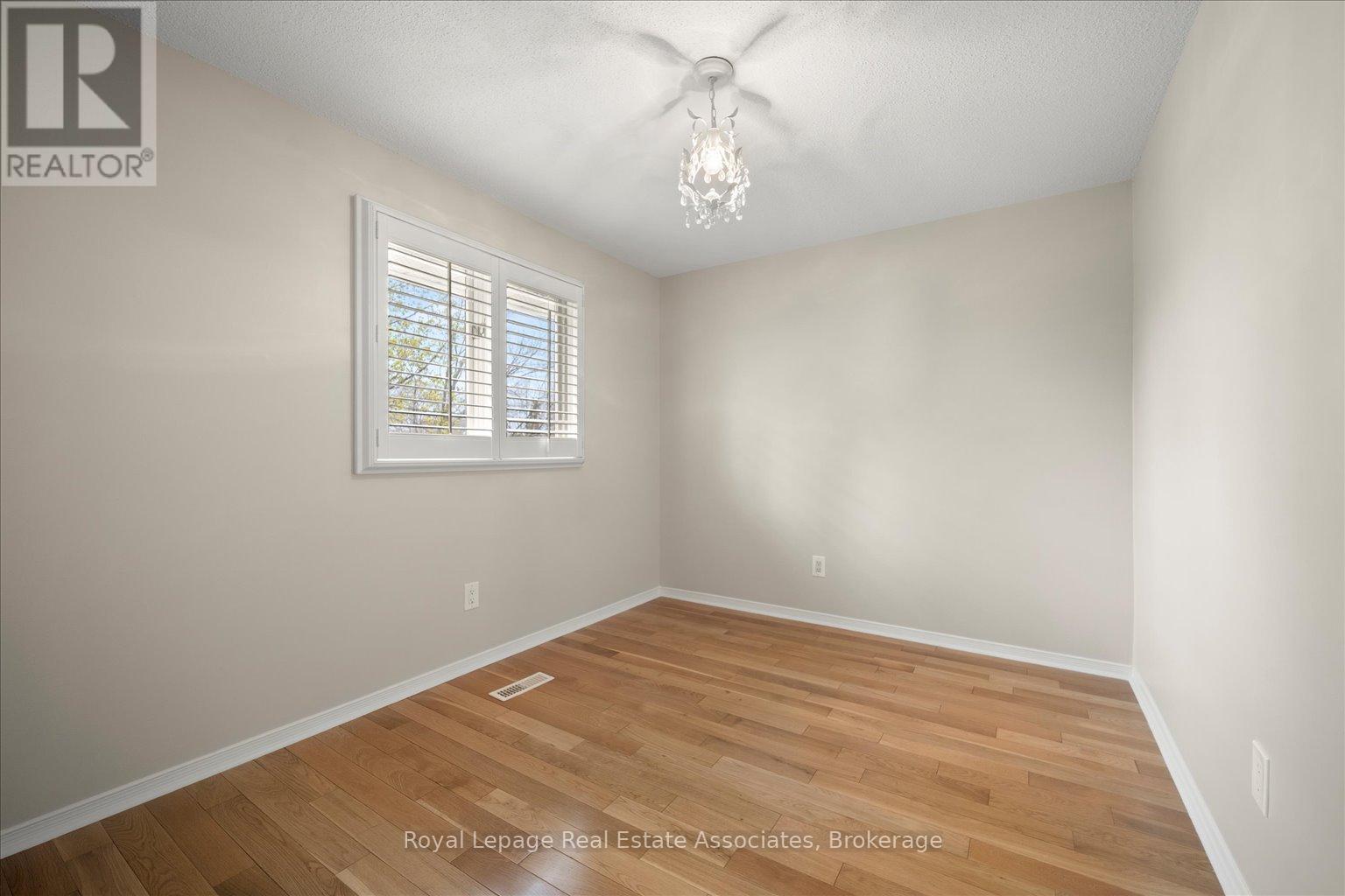 438 Claremont Crescent, Oakville, Ontario  L6J 6K1 - Photo 23 - W13430404