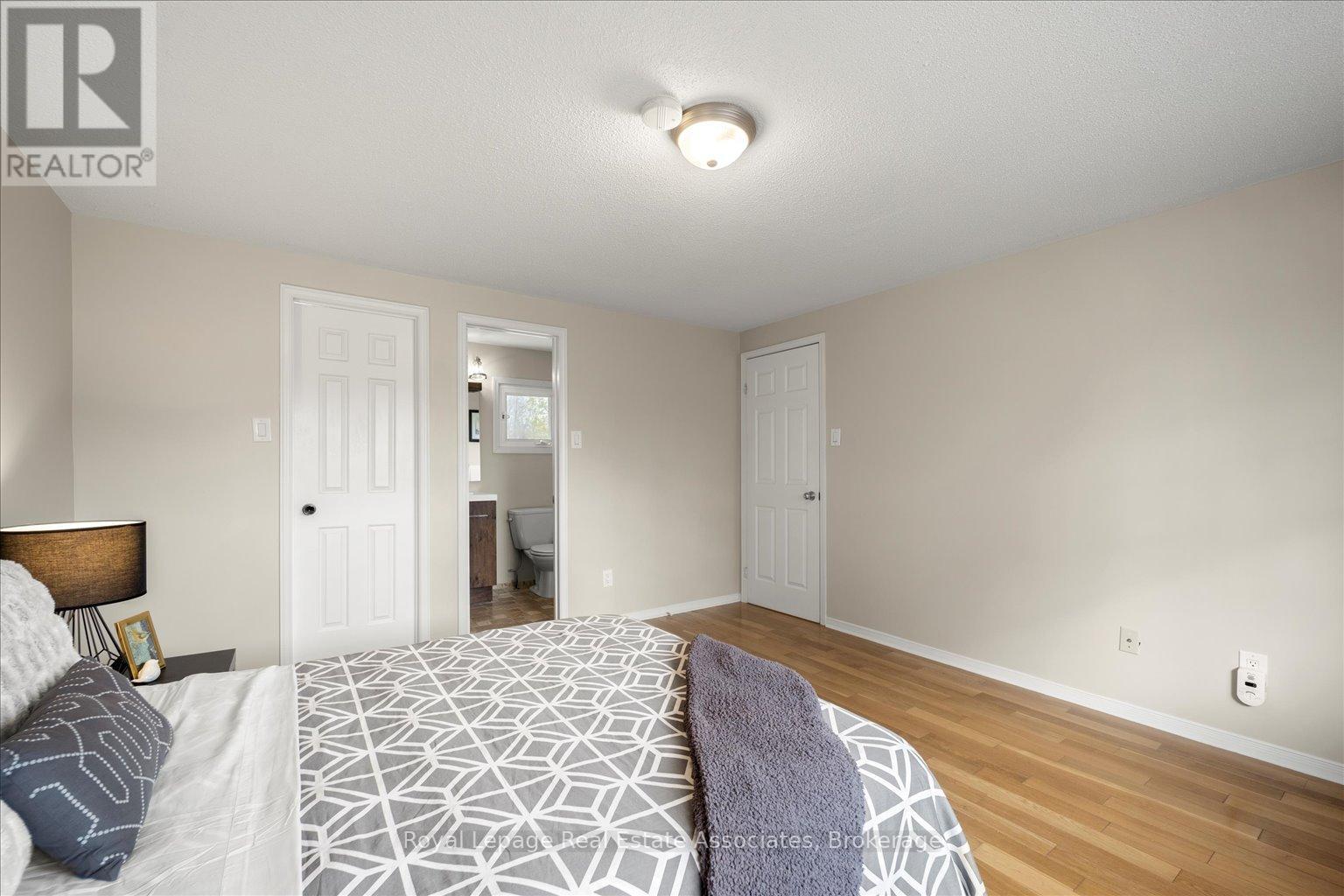 438 Claremont Crescent, Oakville, Ontario  L6J 6K1 - Photo 26 - W13430404