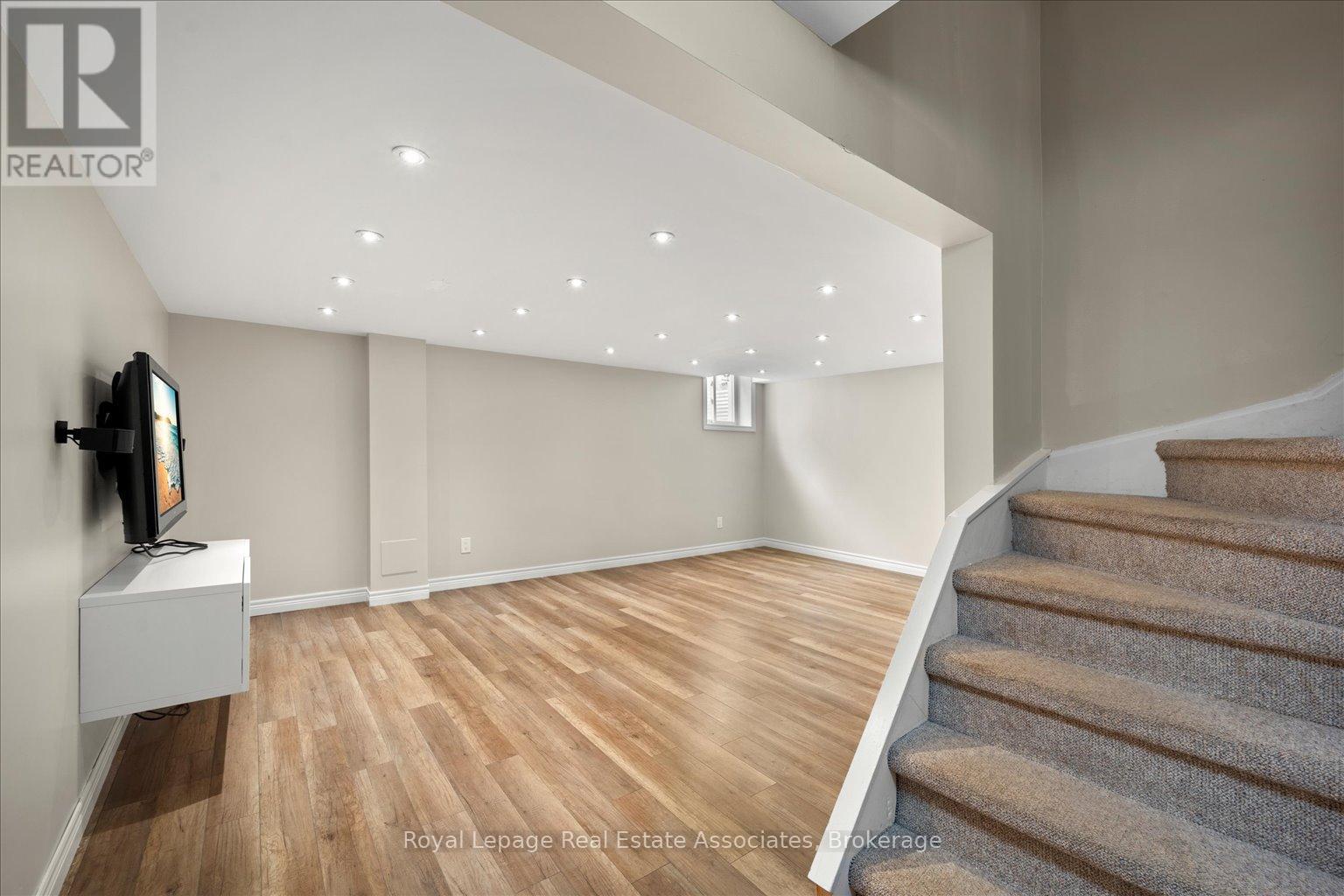 438 Claremont Crescent, Oakville, Ontario  L6J 6K1 - Photo 28 - W13430404