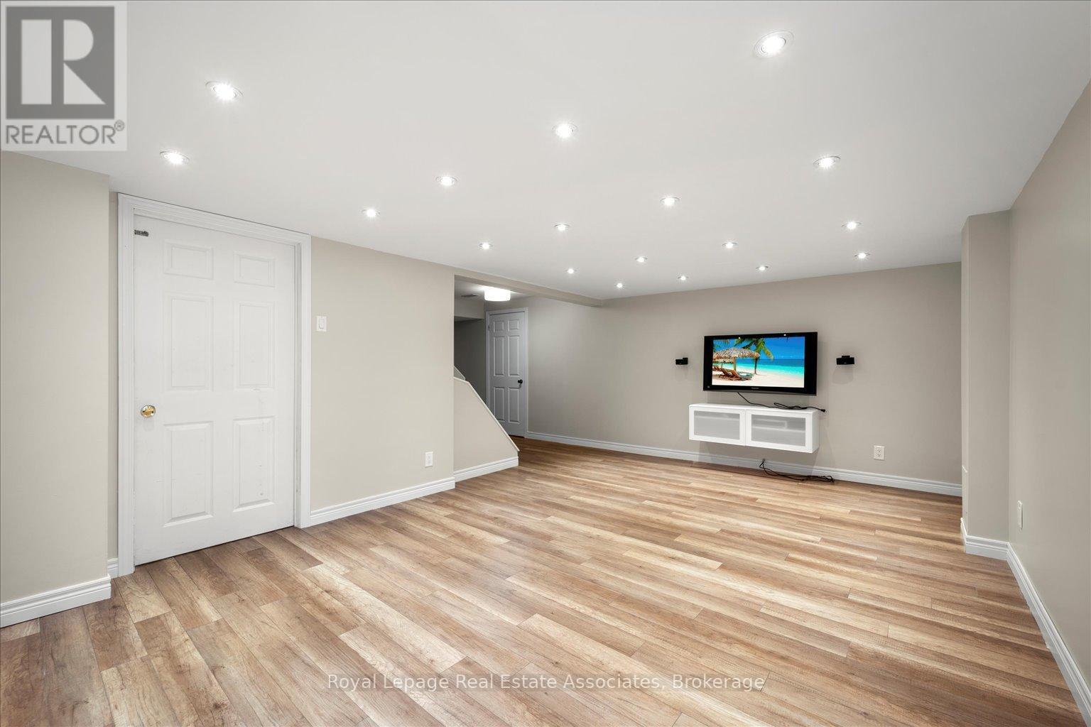 438 Claremont Crescent, Oakville, Ontario  L6J 6K1 - Photo 30 - W13430404