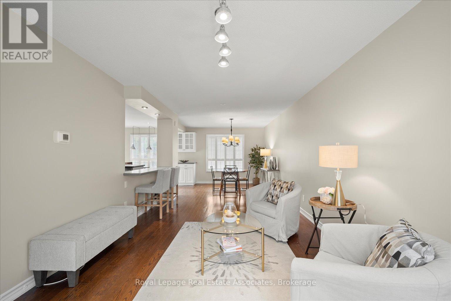 438 Claremont Crescent, Oakville, Ontario  L6J 6K1 - Photo 5 - W13430404