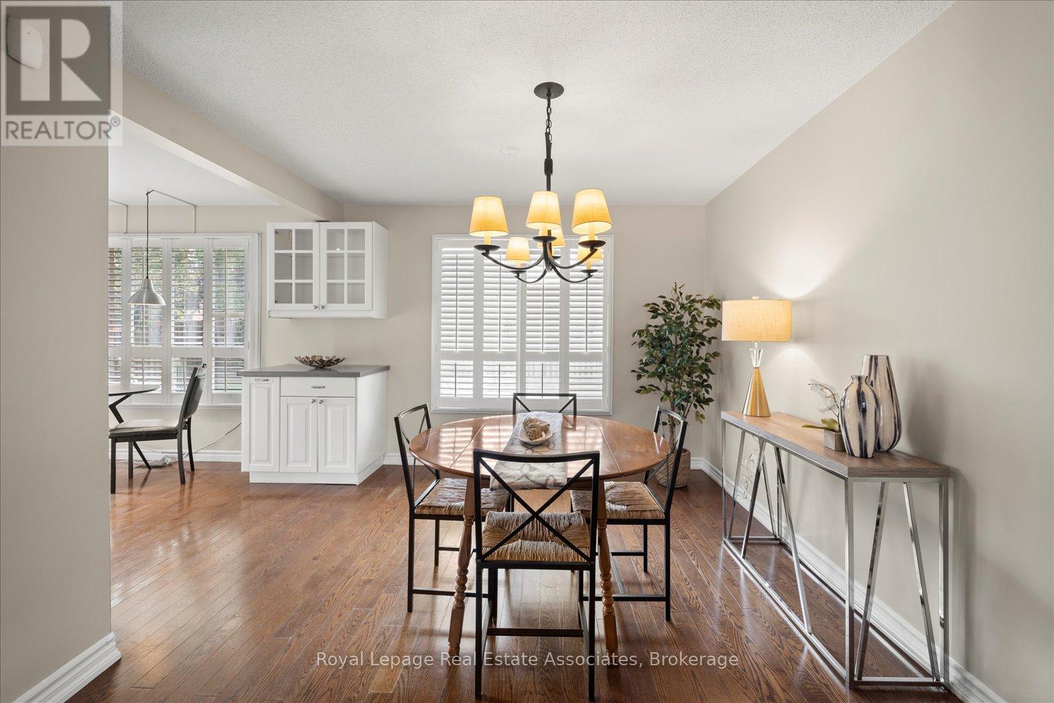 438 Claremont Crescent, Oakville, Ontario  L6J 6K1 - Photo 7 - W13430404