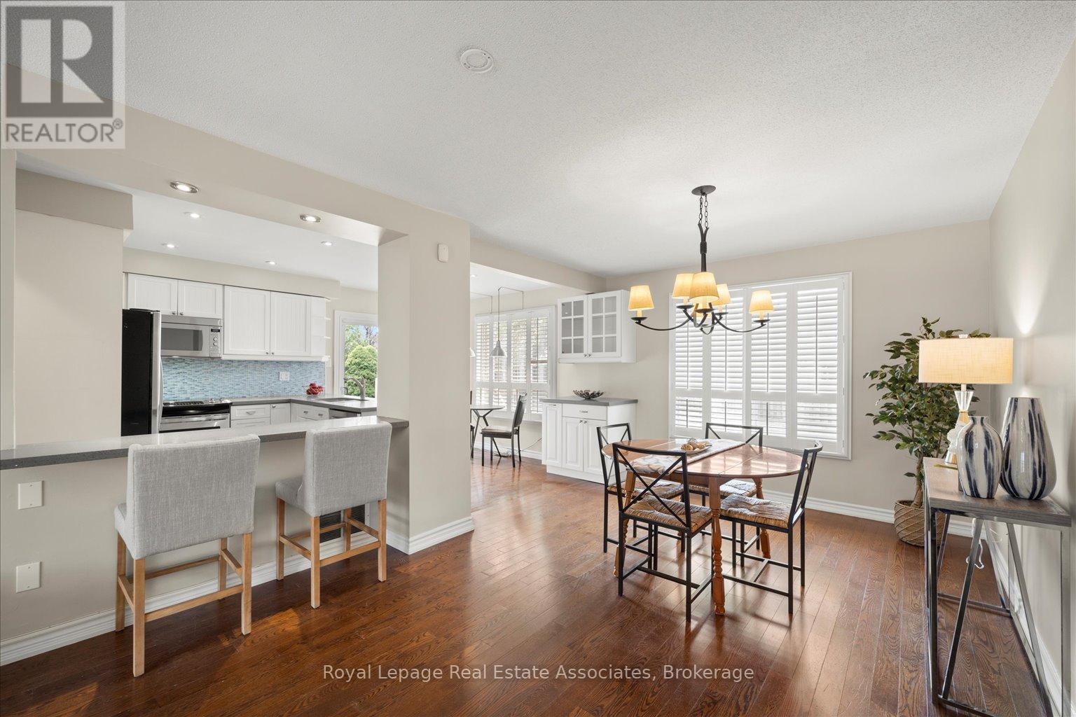 438 Claremont Crescent, Oakville, Ontario  L6J 6K1 - Photo 8 - W13430404