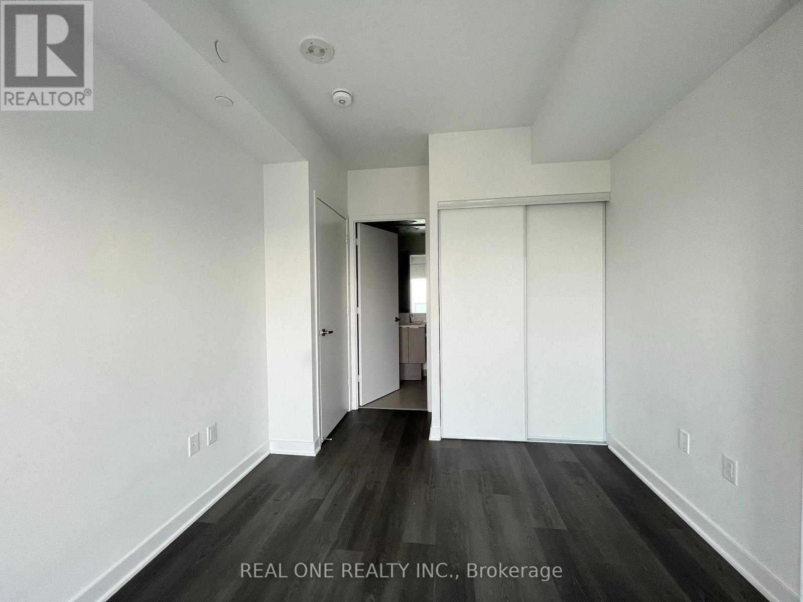 5001 - 3900 Confederation Parkway, Mississauga, Ontario  L5B 0M3 - Photo 12 - W13430418