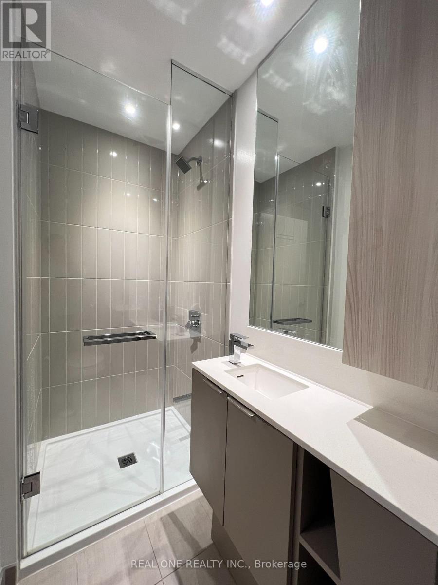 5001 - 3900 Confederation Parkway, Mississauga, Ontario  L5B 0M3 - Photo 17 - W13430418