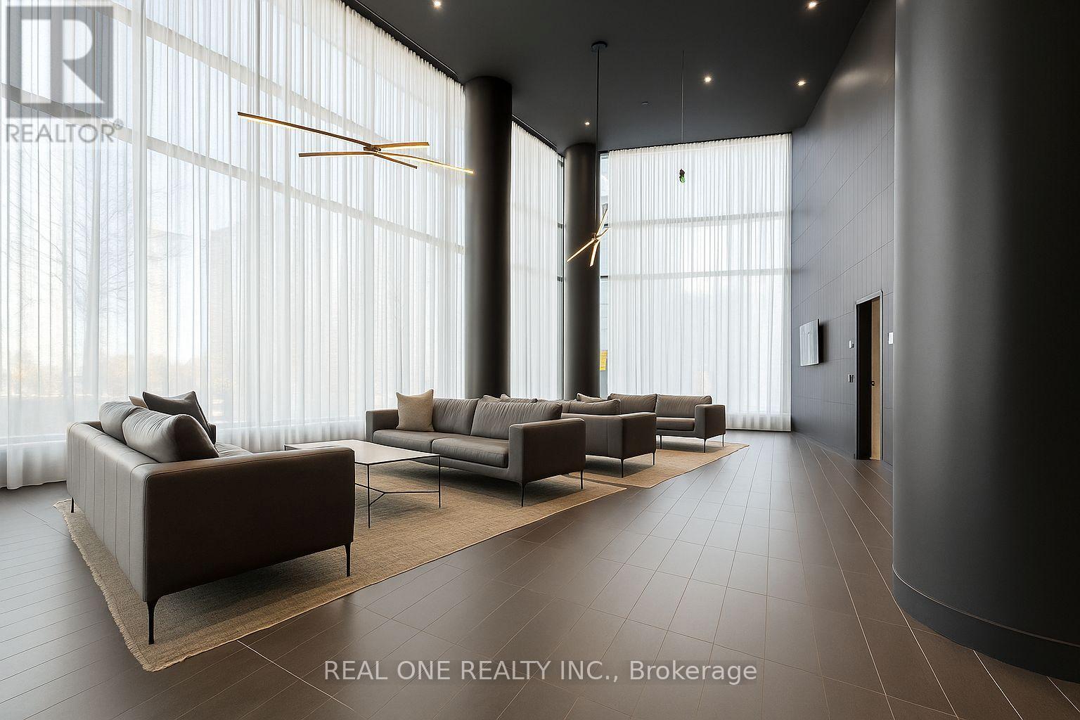 5001 - 3900 Confederation Parkway, Mississauga, Ontario  L5B 0M3 - Photo 4 - W13430418