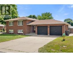 36 CHERRYWOOD, Leamington, Ontario