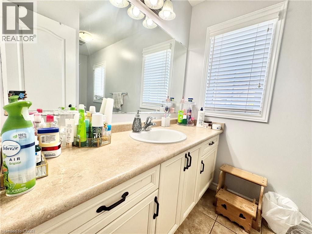1333 Countrystone Drive, Kitchener, Ontario N2N 3R9 - Photo 11 - 40838857