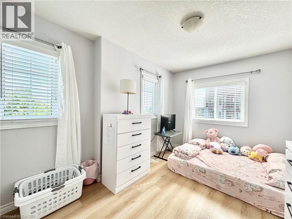 1333 Countrystone Drive, Kitchener, Ontario N2N 3R9 - Photo 7 - 40838857