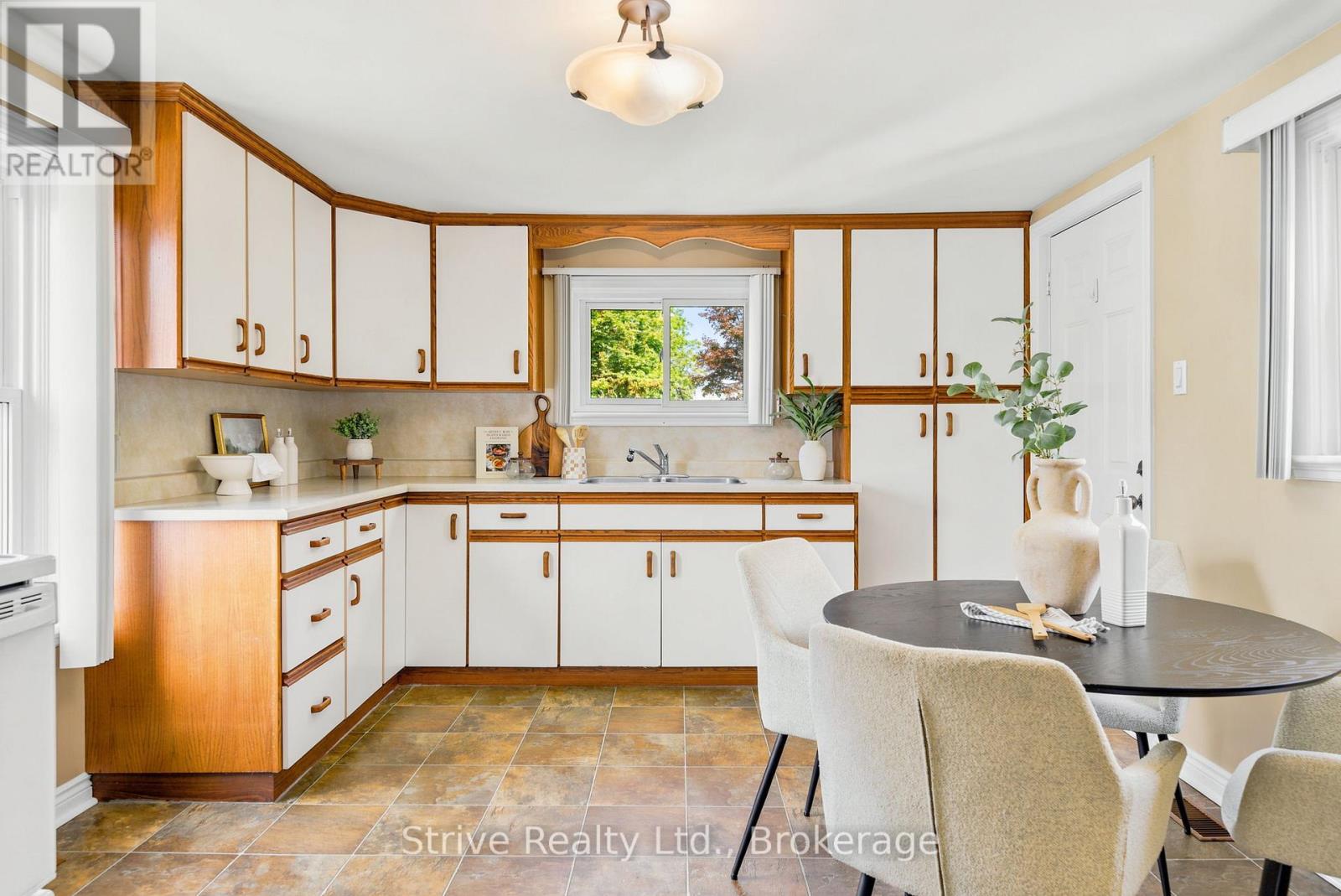158 Stuart Street, Cobourg, Ontario  K9A 2Y2 - Photo 12 - X13430844