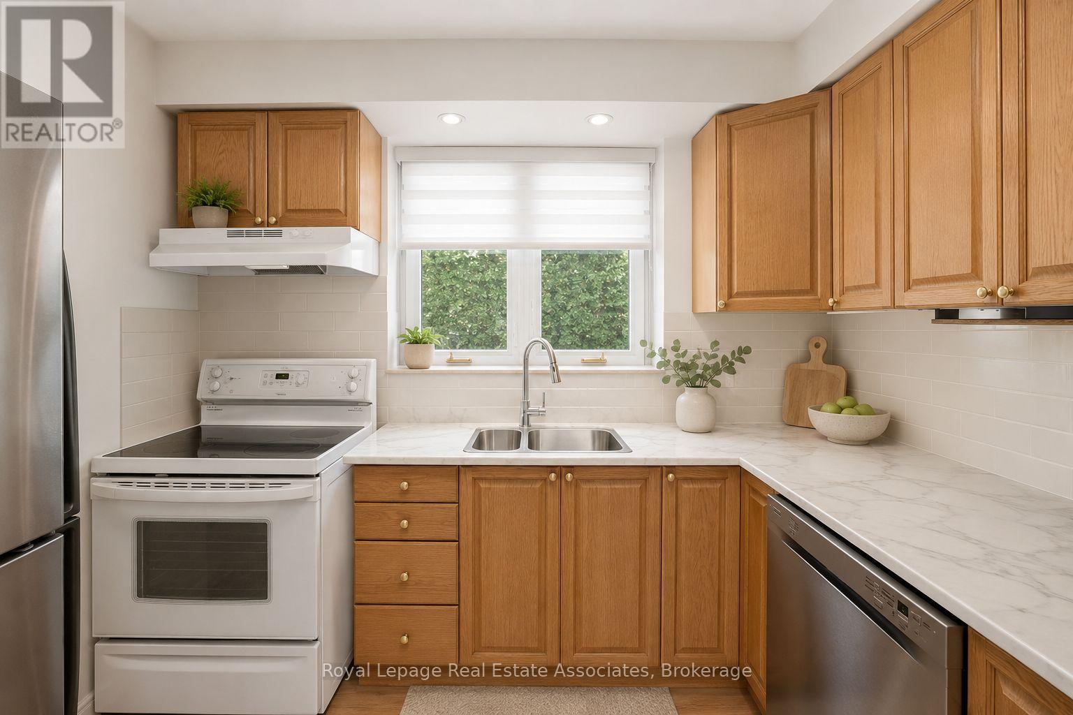 D(4) - 16d Bond Street S, Hamilton, Ontario  L9H 3H1 - Photo 13 - X13430306