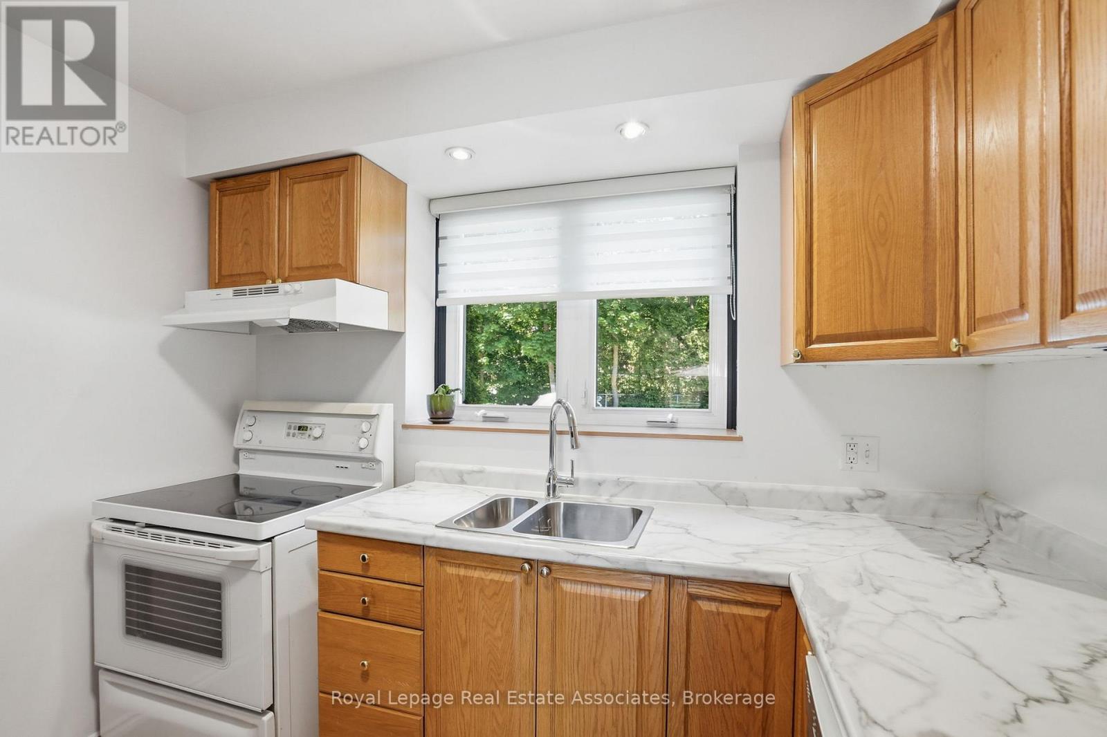 D(4) - 16d Bond Street S, Hamilton, Ontario  L9H 3H1 - Photo 15 - X13430306