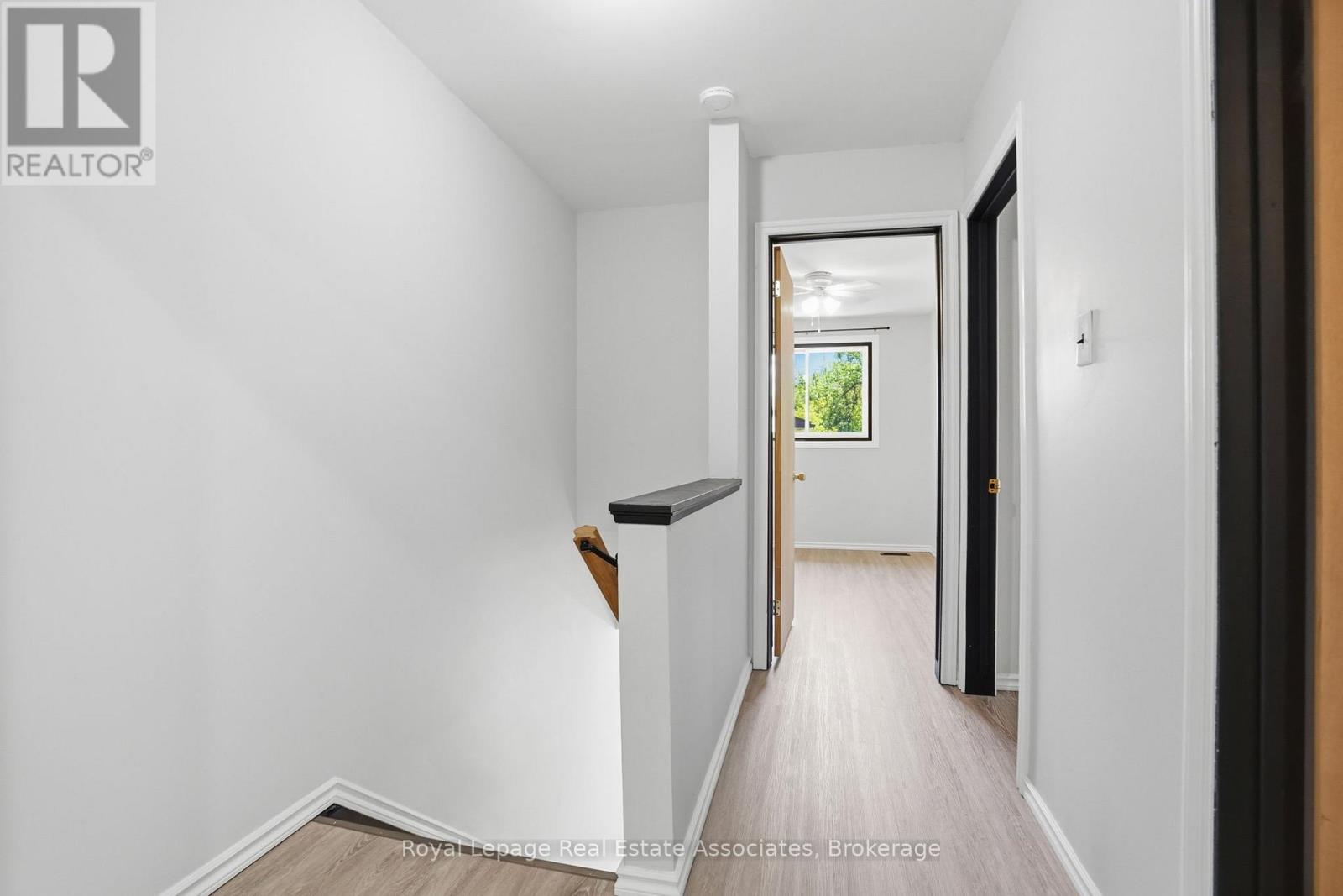 D(4) - 16d Bond Street S, Hamilton, Ontario  L9H 3H1 - Photo 20 - X13430306