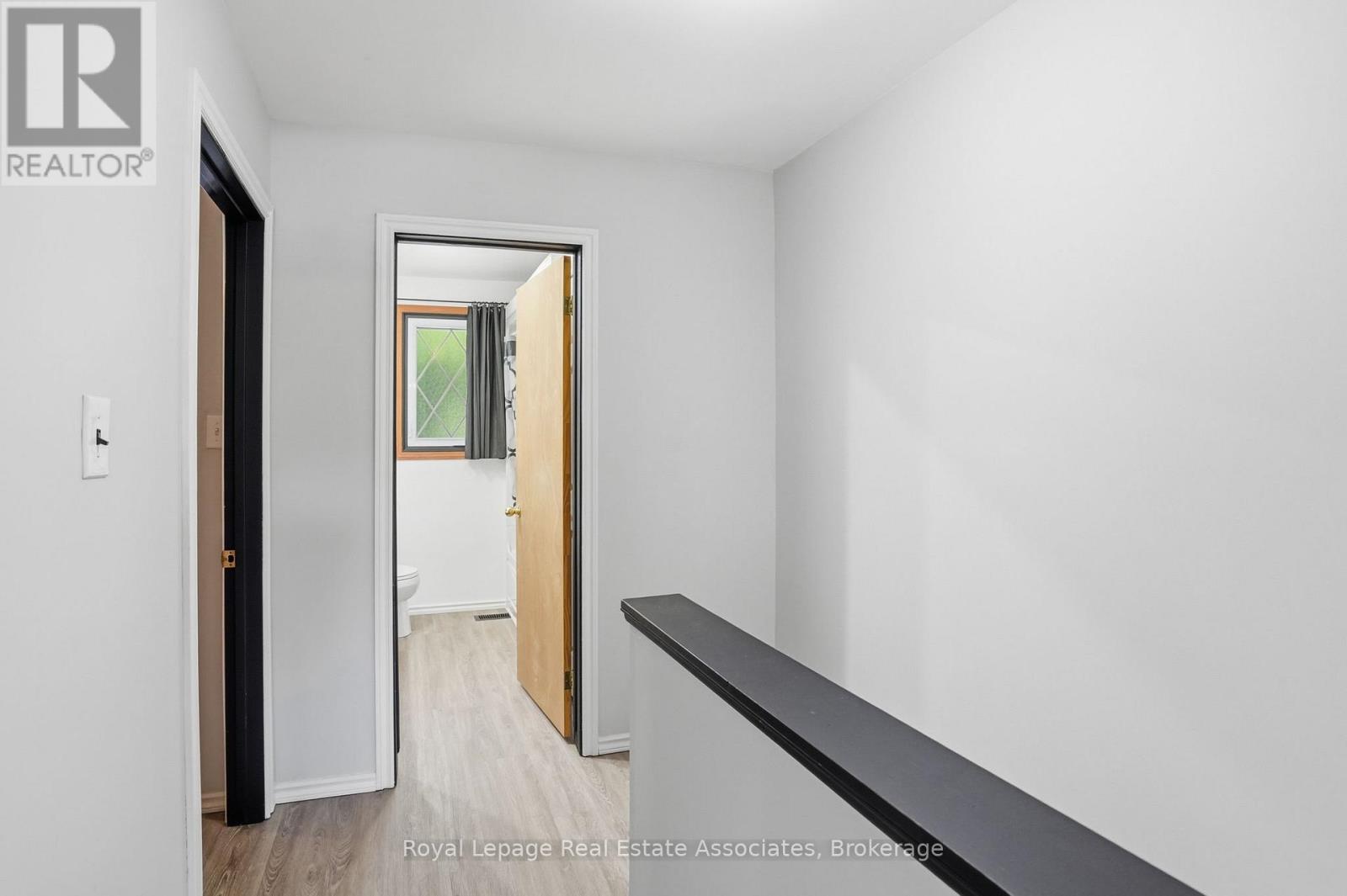 D(4) - 16d Bond Street S, Hamilton, Ontario  L9H 3H1 - Photo 21 - X13430306