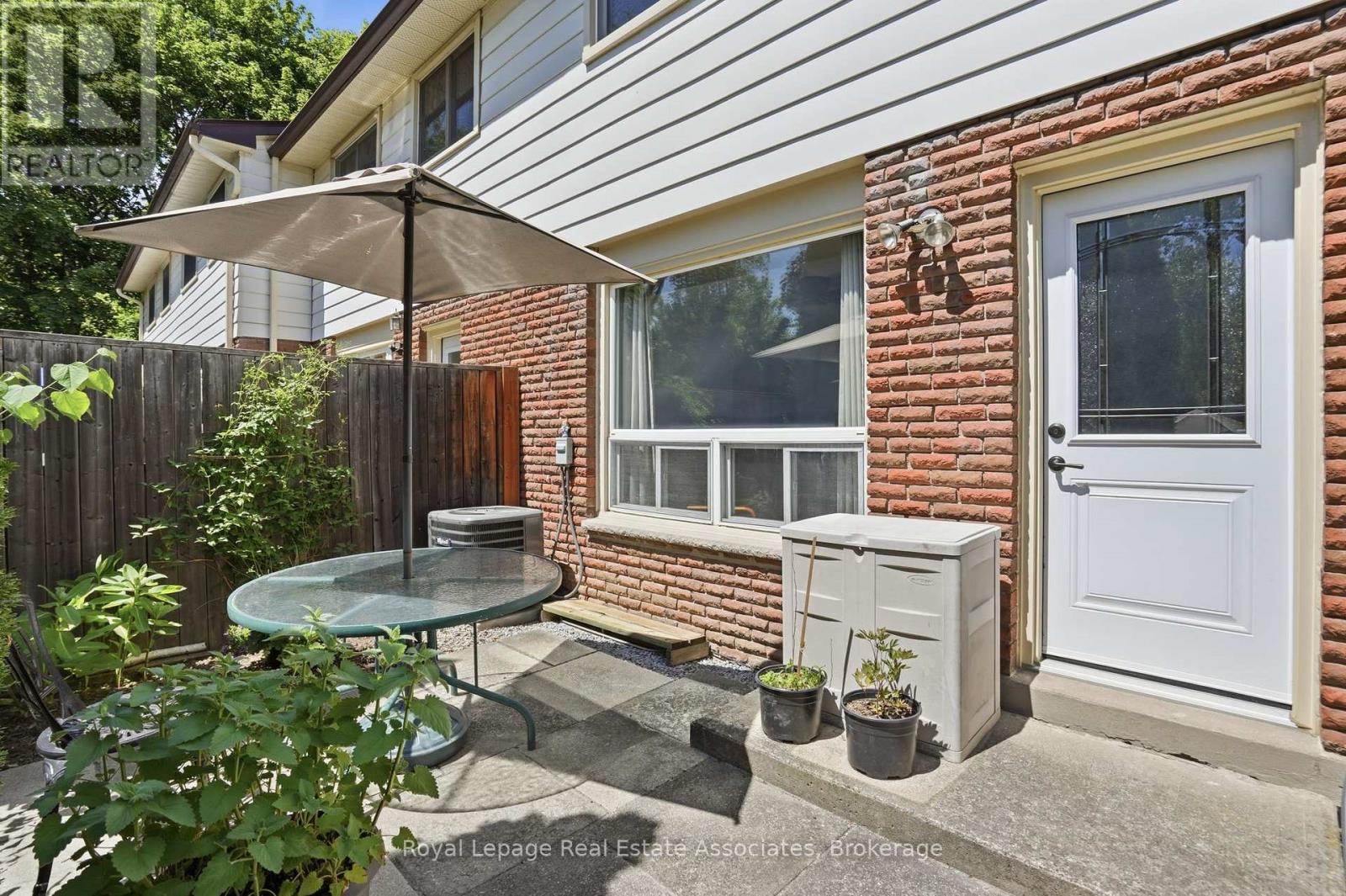 D(4) - 16d Bond Street S, Hamilton, Ontario  L9H 3H1 - Photo 36 - X13430306