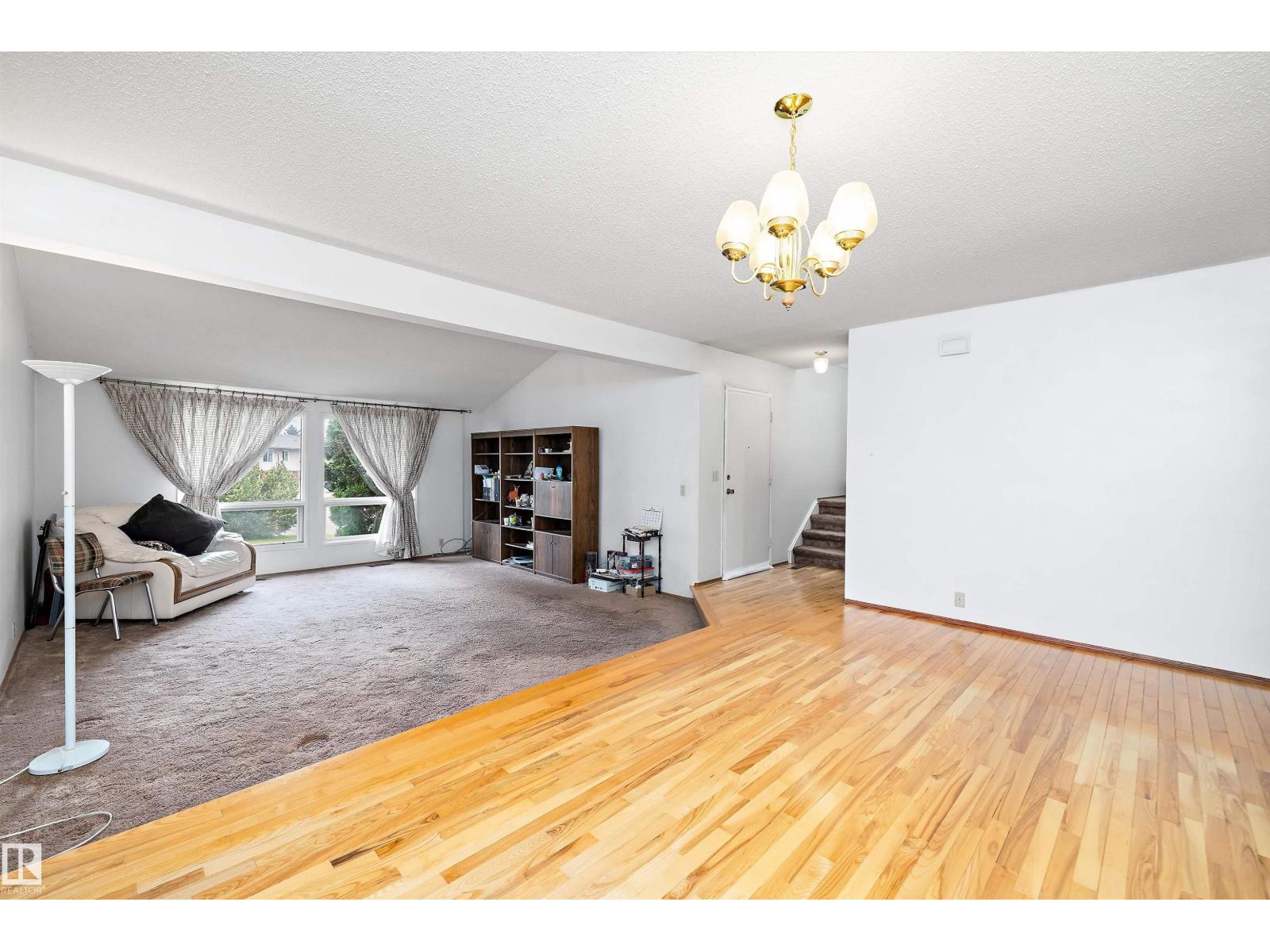 6816 40 Av NW, Edmonton, Alberta  T6K 1B4 - Photo 9 - E4492980