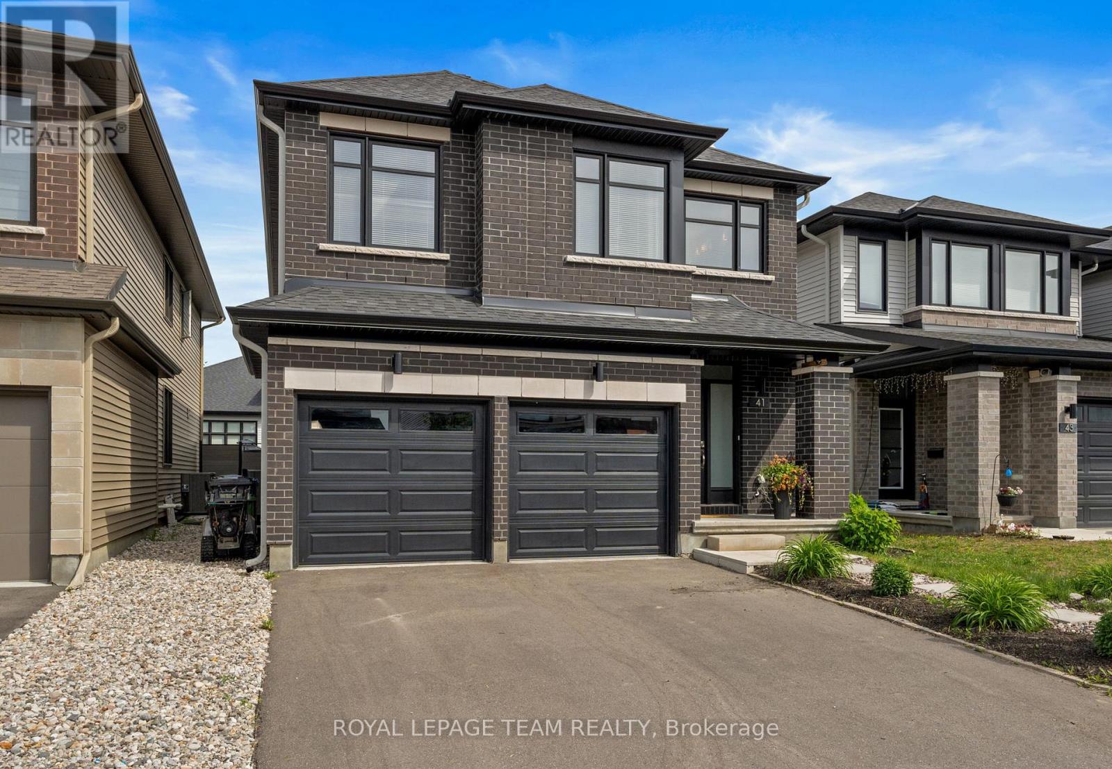 41 Whooping Crane Ridge, Ottawa, Ontario K4M 0P2 - Photo 2 - X13430468