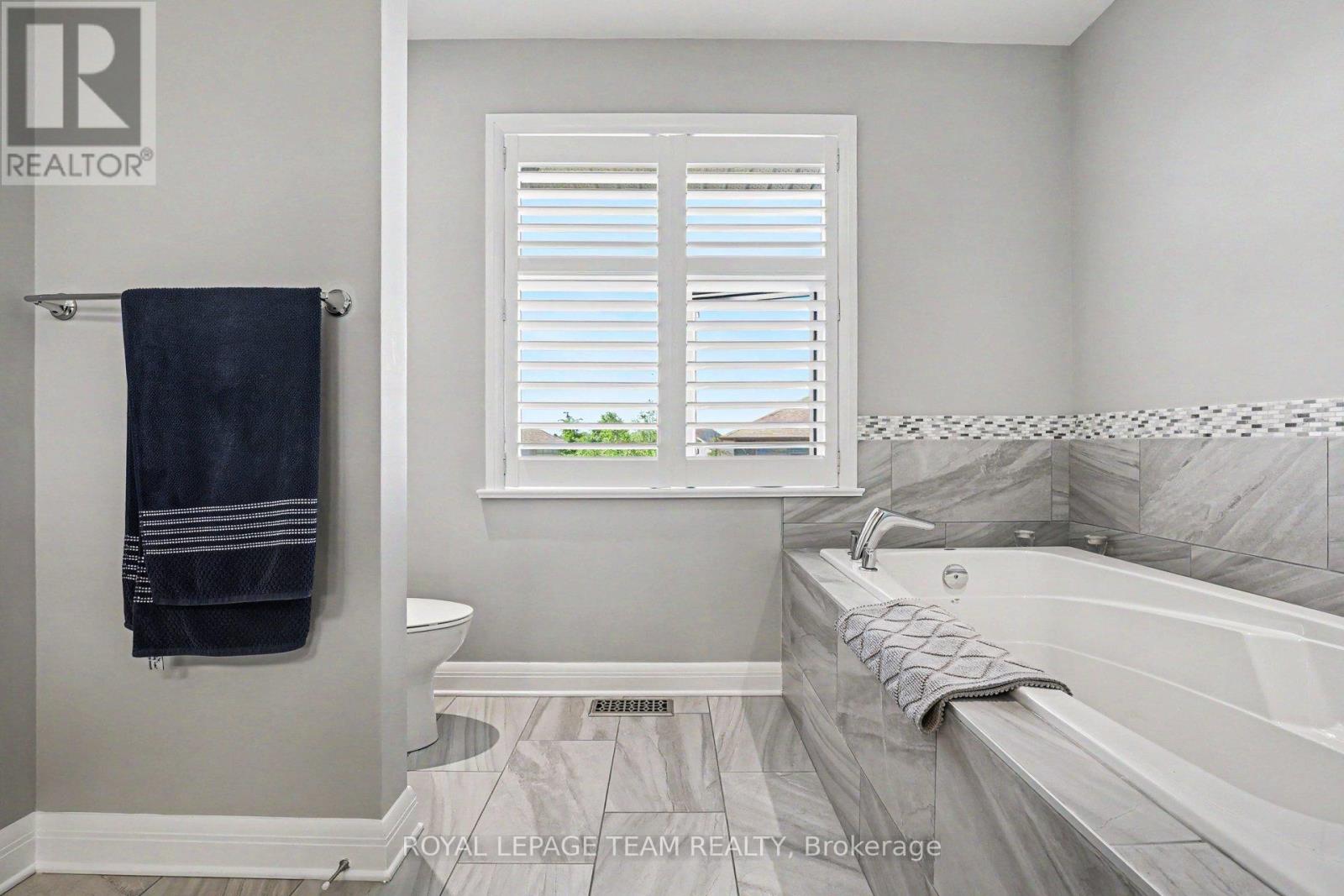 330 Devonian Way, Ottawa, Ontario K2T 0L5 - Photo 24 - X13430746