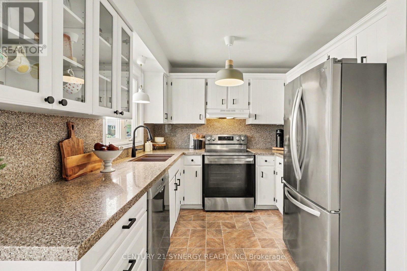1078 Taffy Lane, Ottawa, Ontario  K1C 1Y5 - Photo 12 - X13430866