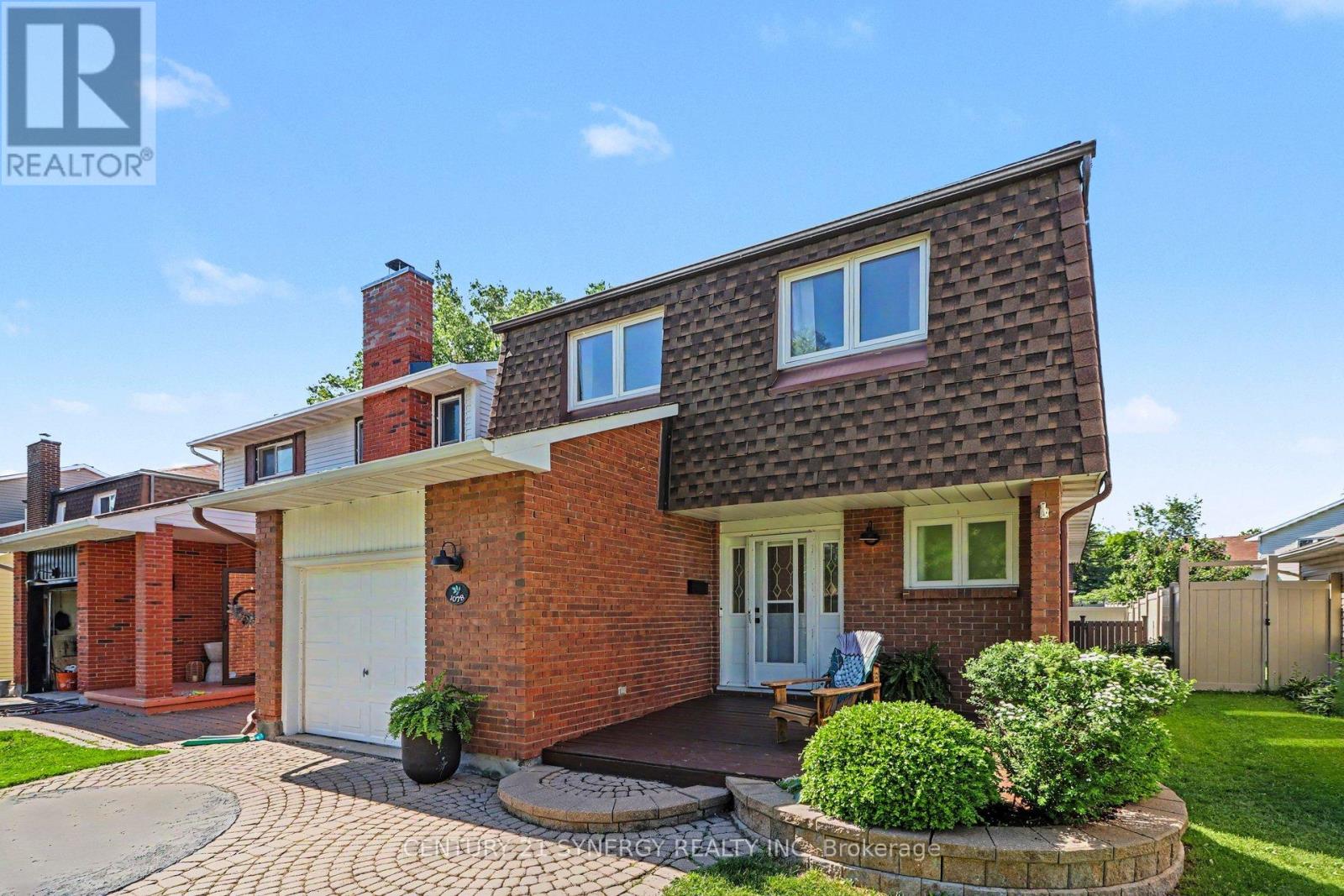 1078 Taffy Lane, Ottawa, Ontario  K1C 1Y5 - Photo 2 - X13430866