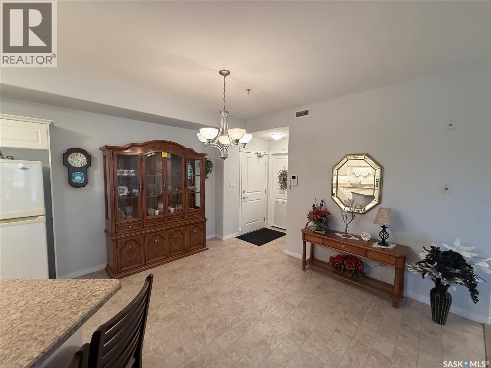 313 102 Armistice Way, Saskatoon, Saskatchewan S7J 2Z6 - Photo 8 - SK039047