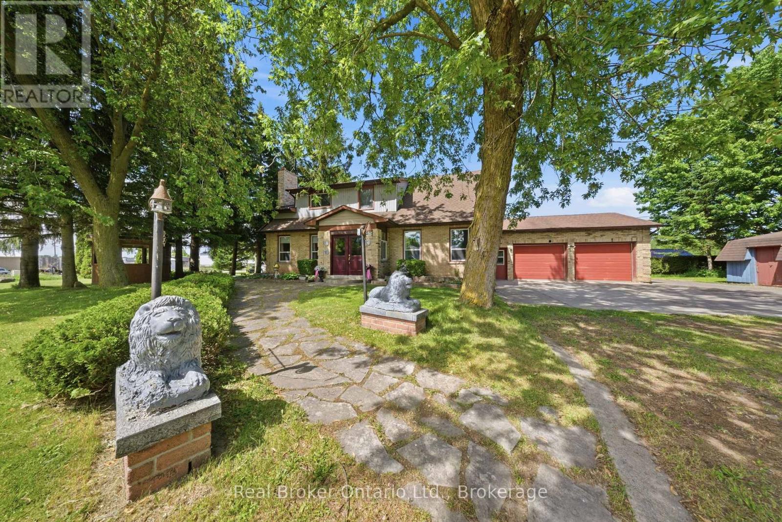 800 TREMAINE AVENUE S, North Perth, Ontario