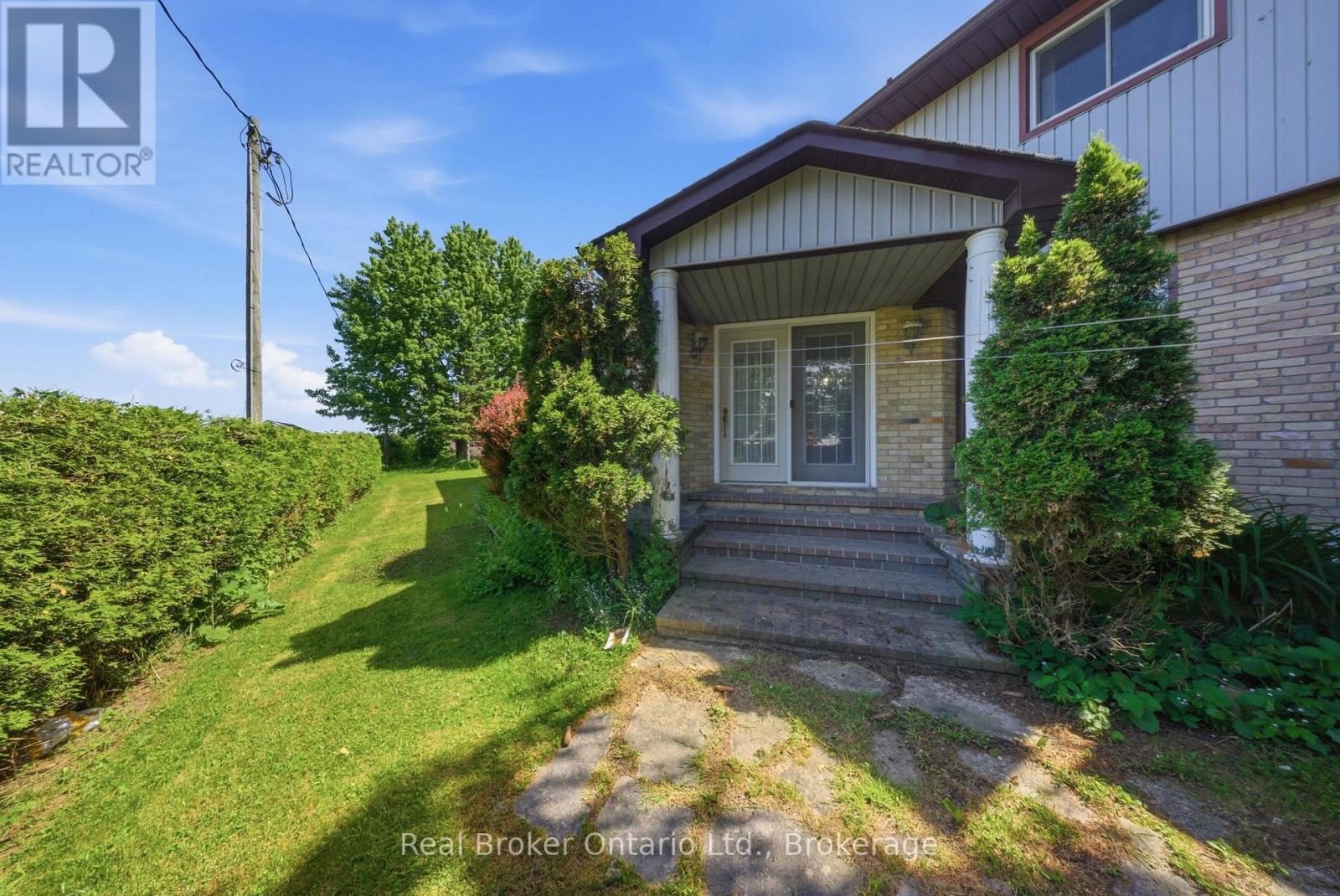 800 Tremaine Avenue S, North Perth, Ontario  N4W 3G9 - Photo 47 - X13430726