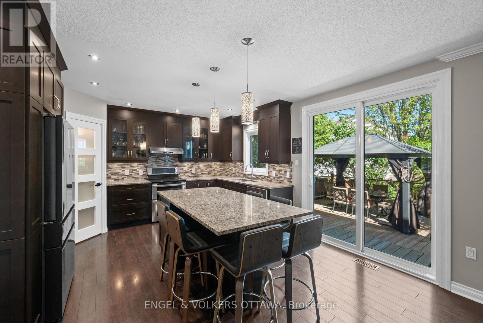 49 Kittiwake Drive, Ottawa, Ontario  K2S 1Z8 - Photo 8 - X13430530