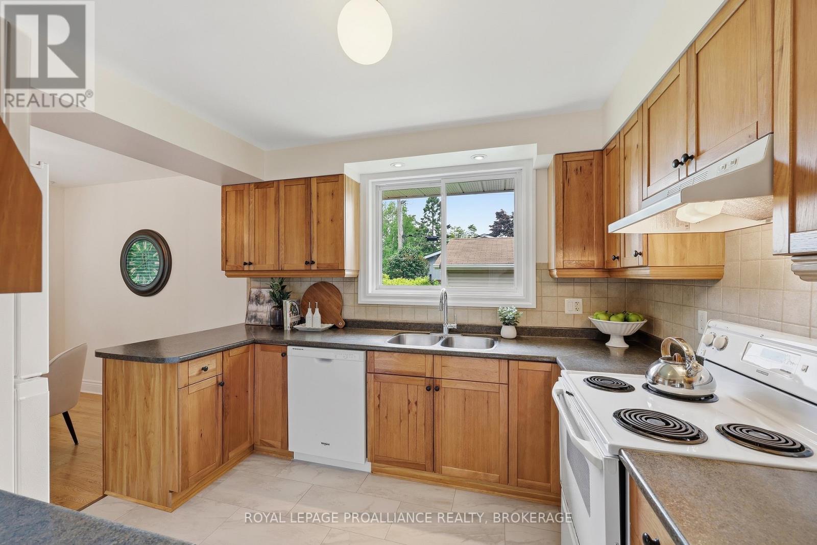 59 Metcalfe Avenue, Kingston, Ontario  K7M 2W7 - Photo 16 - X13430878