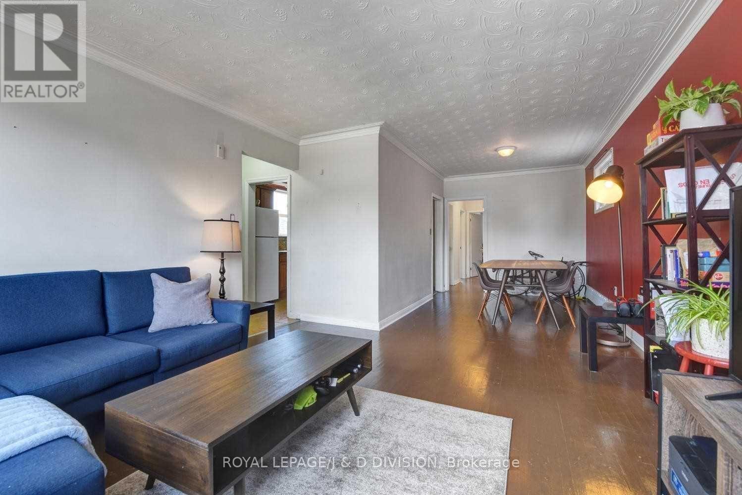 3 - 63 Earlsdale Avenue, Toronto, Ontario  M6C 1L2 - Photo 4 - C13430494