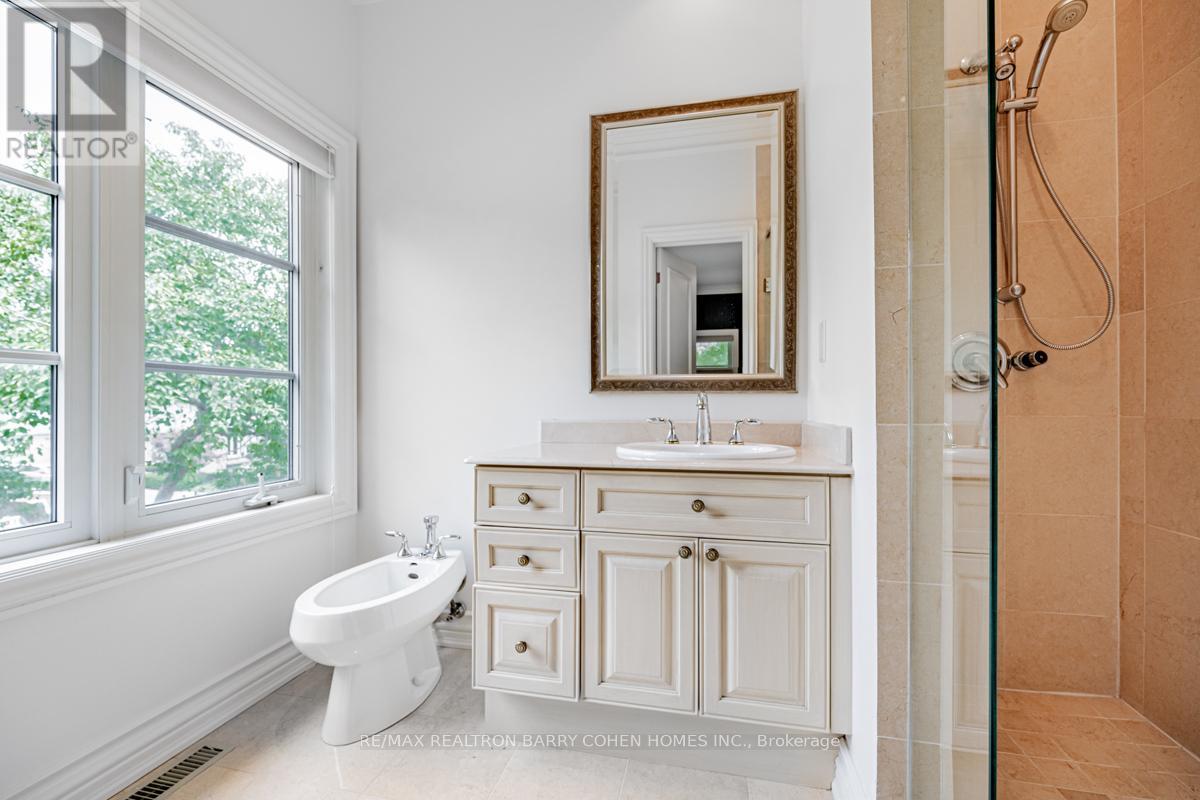 8 York Road, Toronto, Ontario  M2L 1H5 - Photo 29 - C13430528