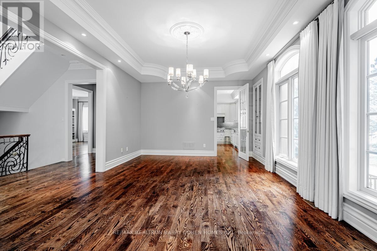 8 York Road, Toronto, Ontario  M2L 1H5 - Photo 9 - C13430528